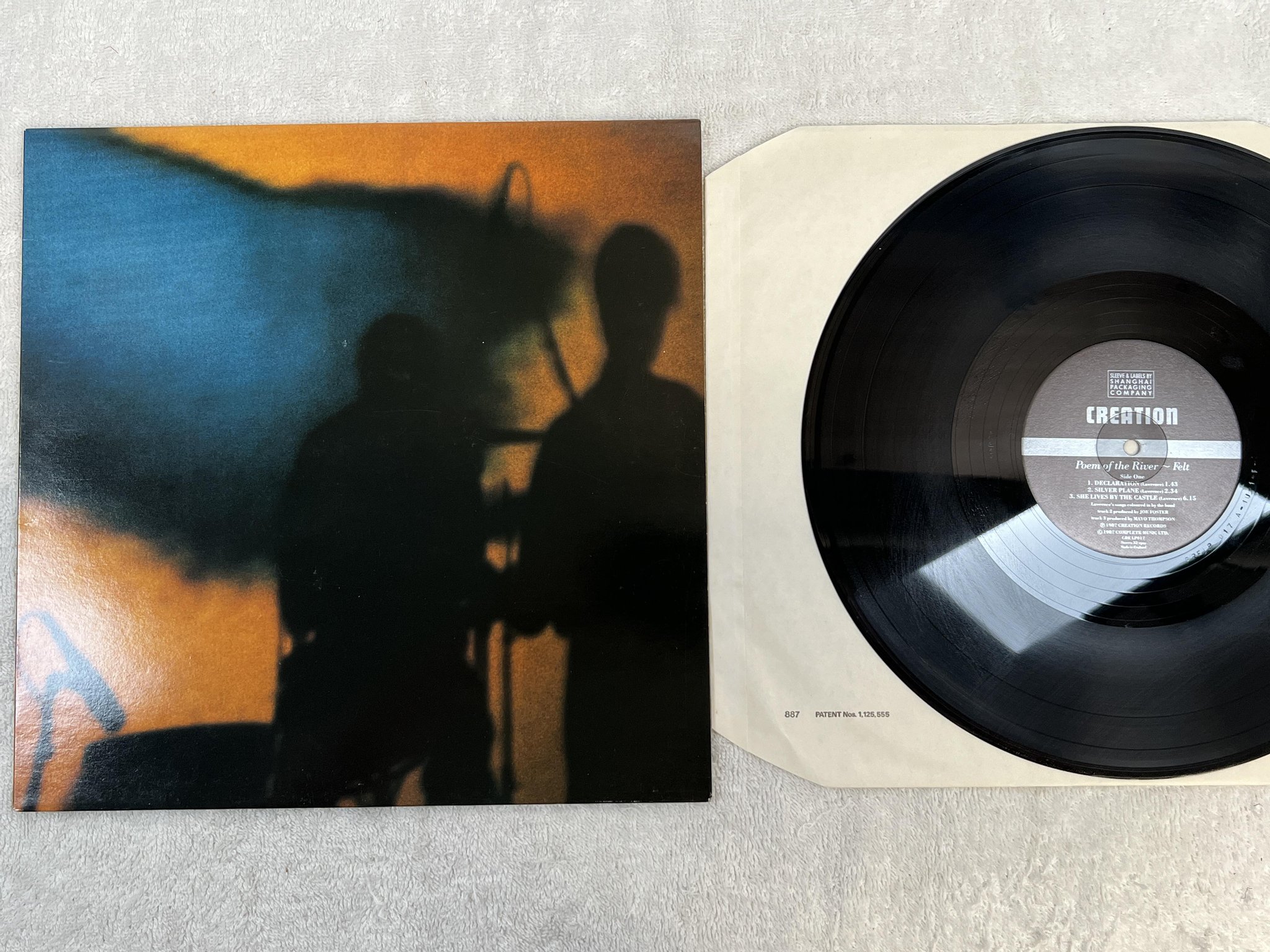 Omslagsbild för skivan FELT Poem Of The River LP -87 UK CREATION CRE LP 017