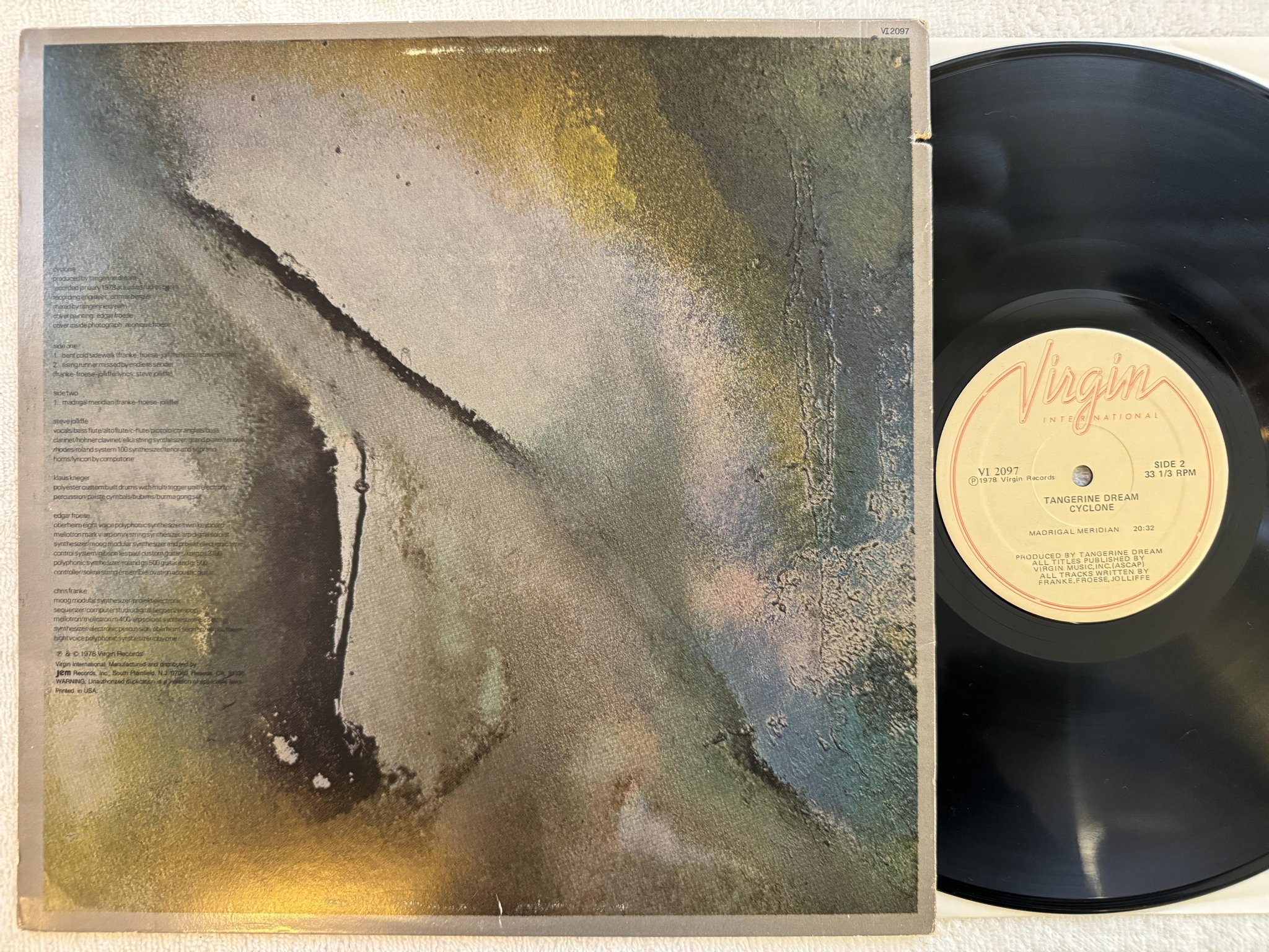 Omslagsbild för skivan TANGERINE DREAM cyclone LP -78 US VIRGIN VI 2097