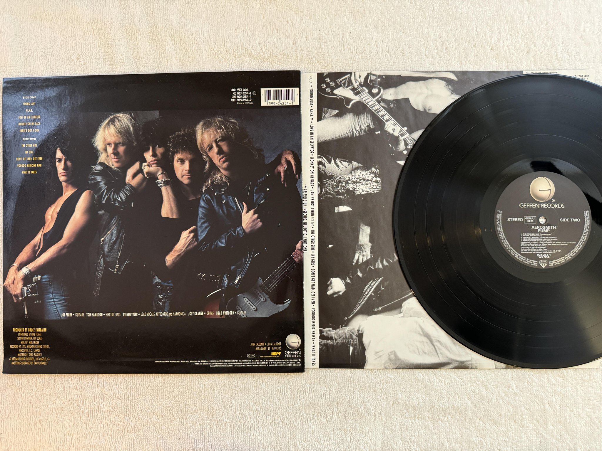 Omslagsbild för skivan AEROSMITH pump LP -89 Ger GEFFEN 924 254-1