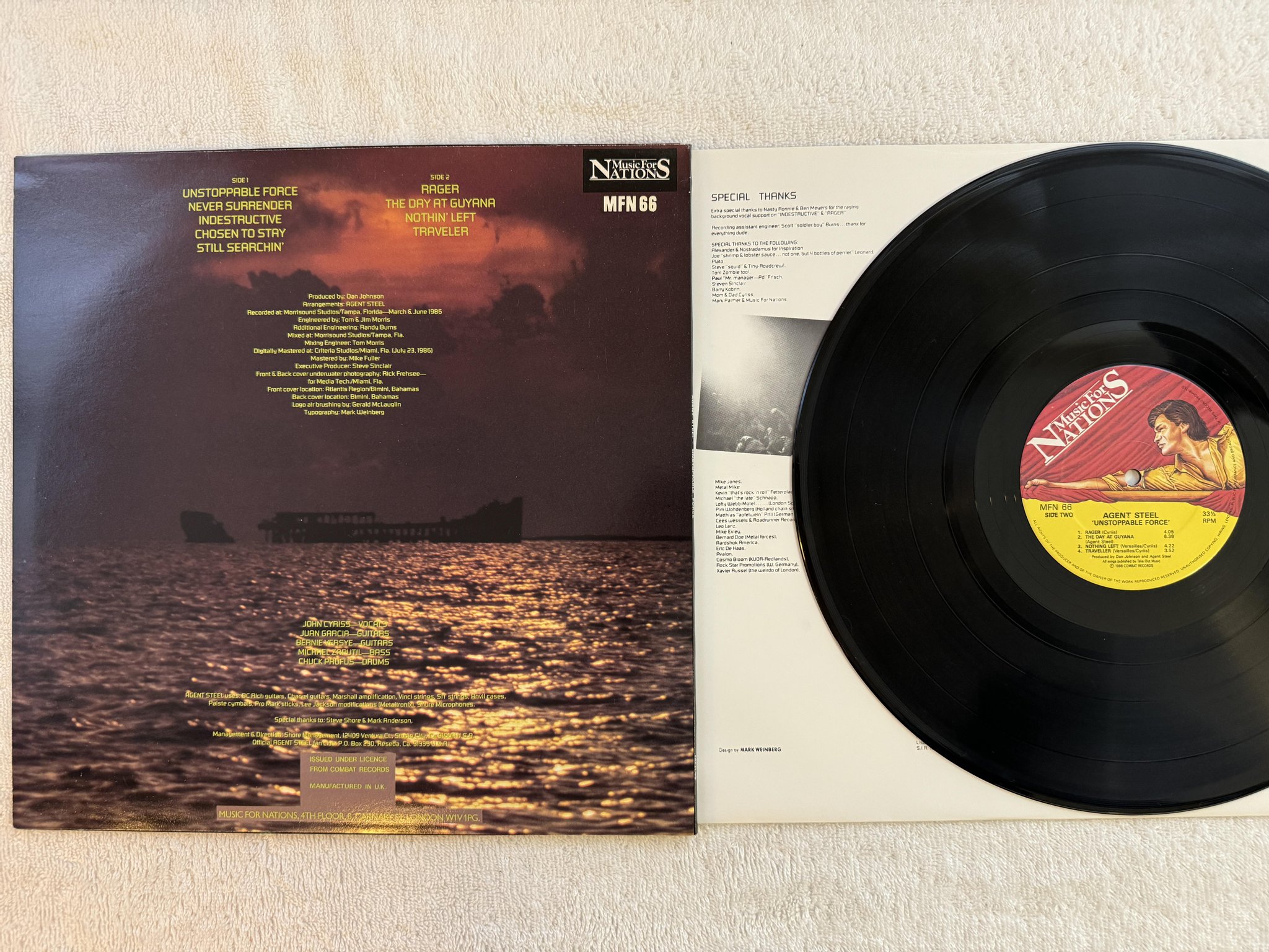 Omslagsbild för skivan AGENT STEEL unstoppable force LP -88 UK MUSIC FOR NATIONS MFN 66