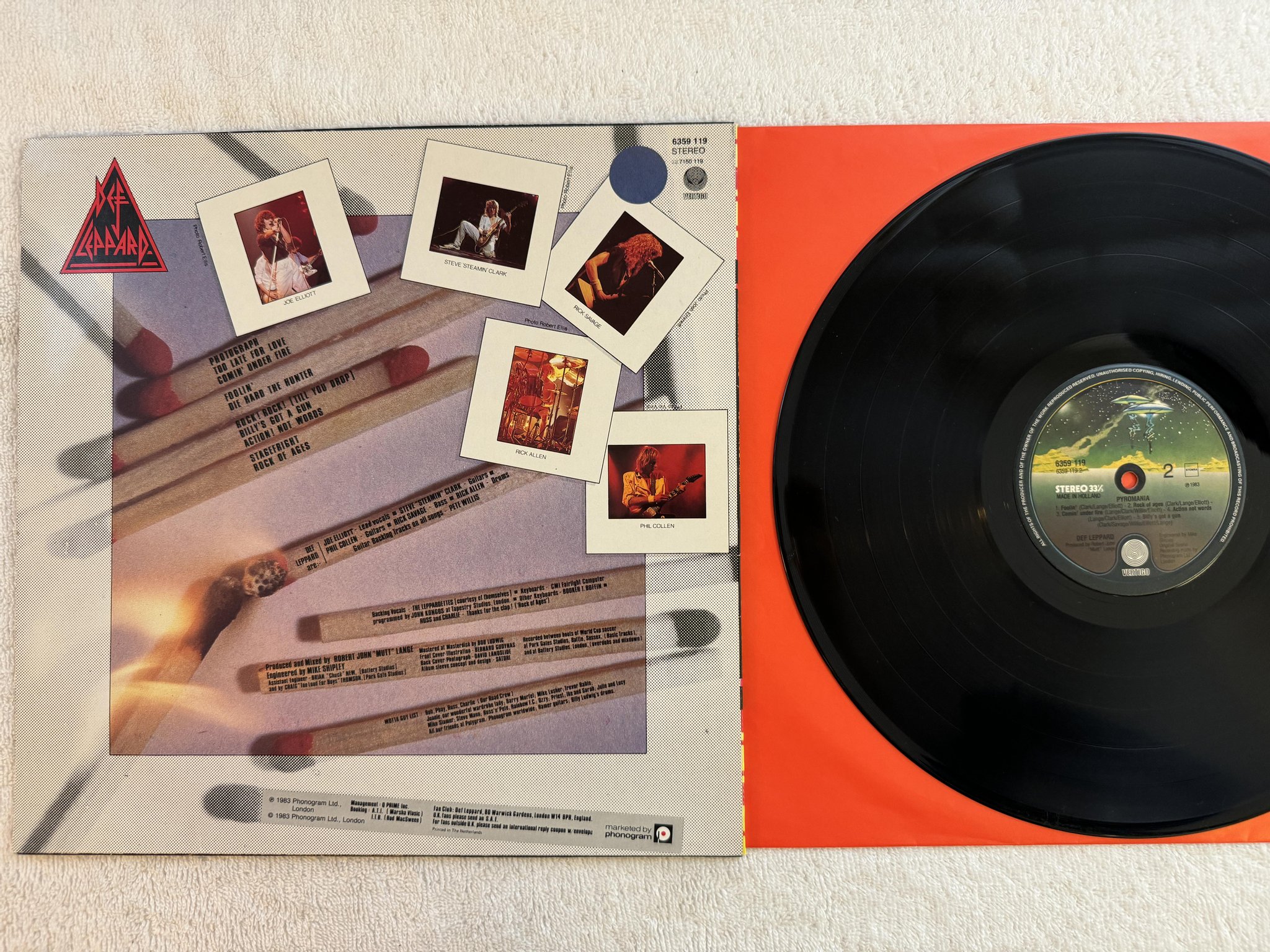 Omslagsbild för skivan DEF LEPPARD pyromania LP -83 Hol VERTIGO 6359 119