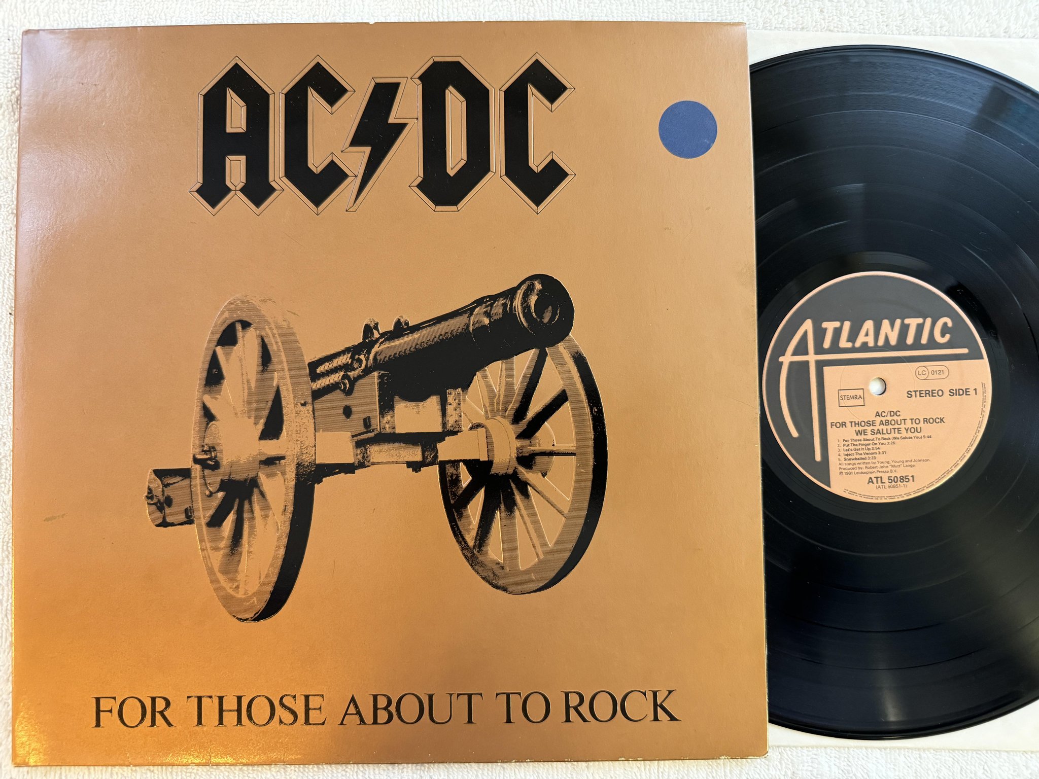 Omslagsbild för skivan AC/DC for those about to rock LP -81 Hol ATLANTIC ATL 50851