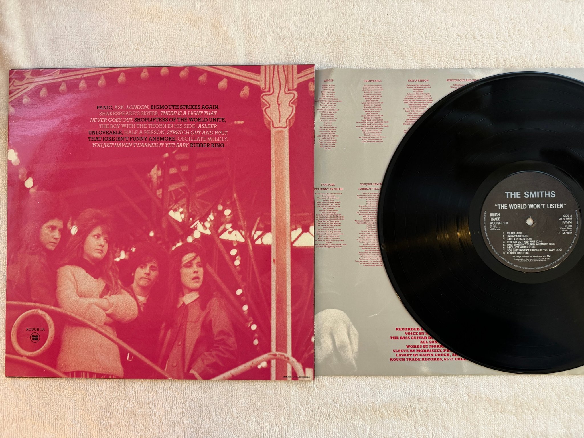 Omslagsbild för skivan THE SMITHS the world won't listen LP -86 ncb ROUGH TRADE ROUGH 101