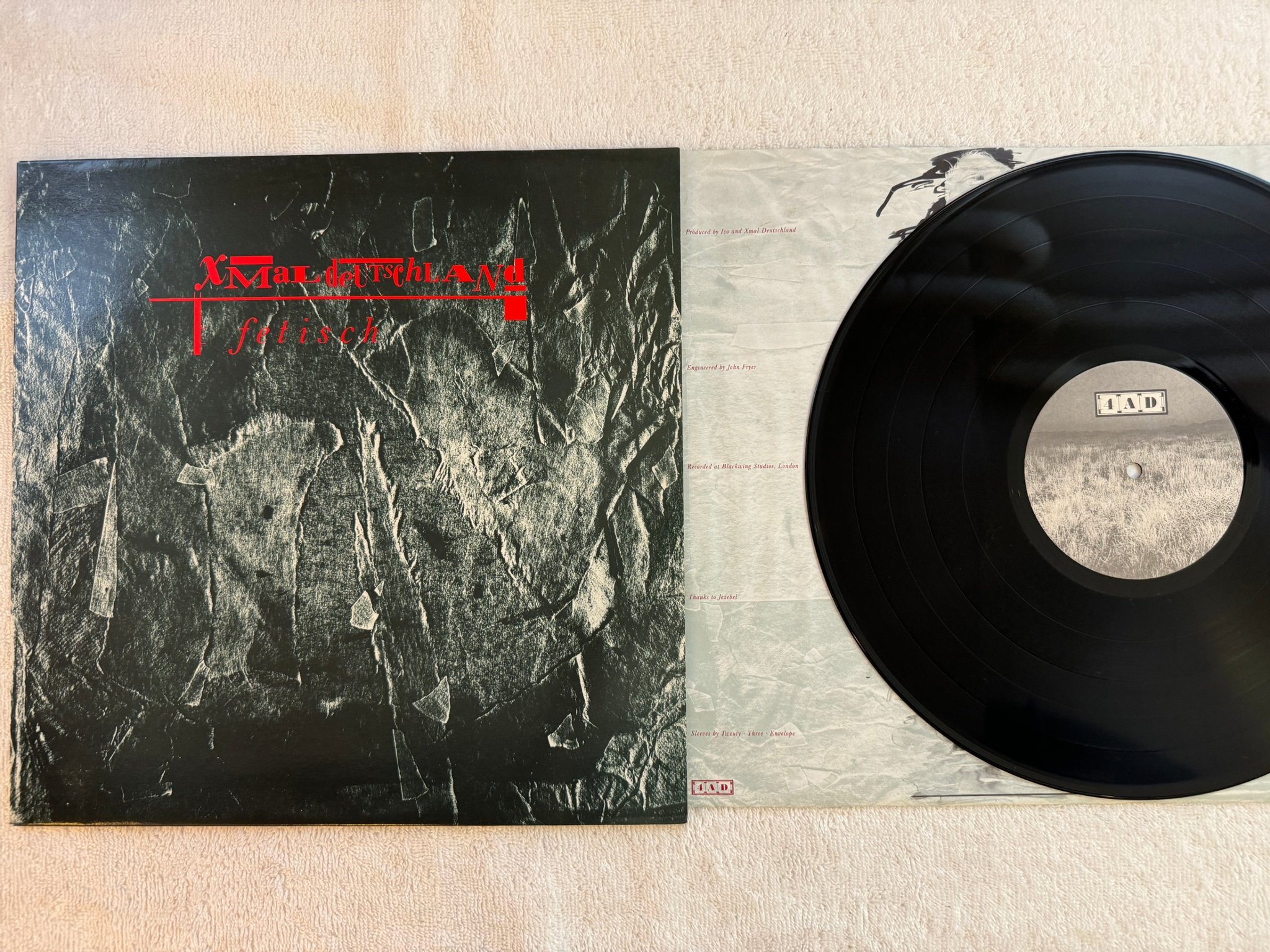 Omslagsbild för skivan XMAL DEUTCHLAND Fetisch LP -83 UK 4AD CAD-302 *** GOTH ROCK ***