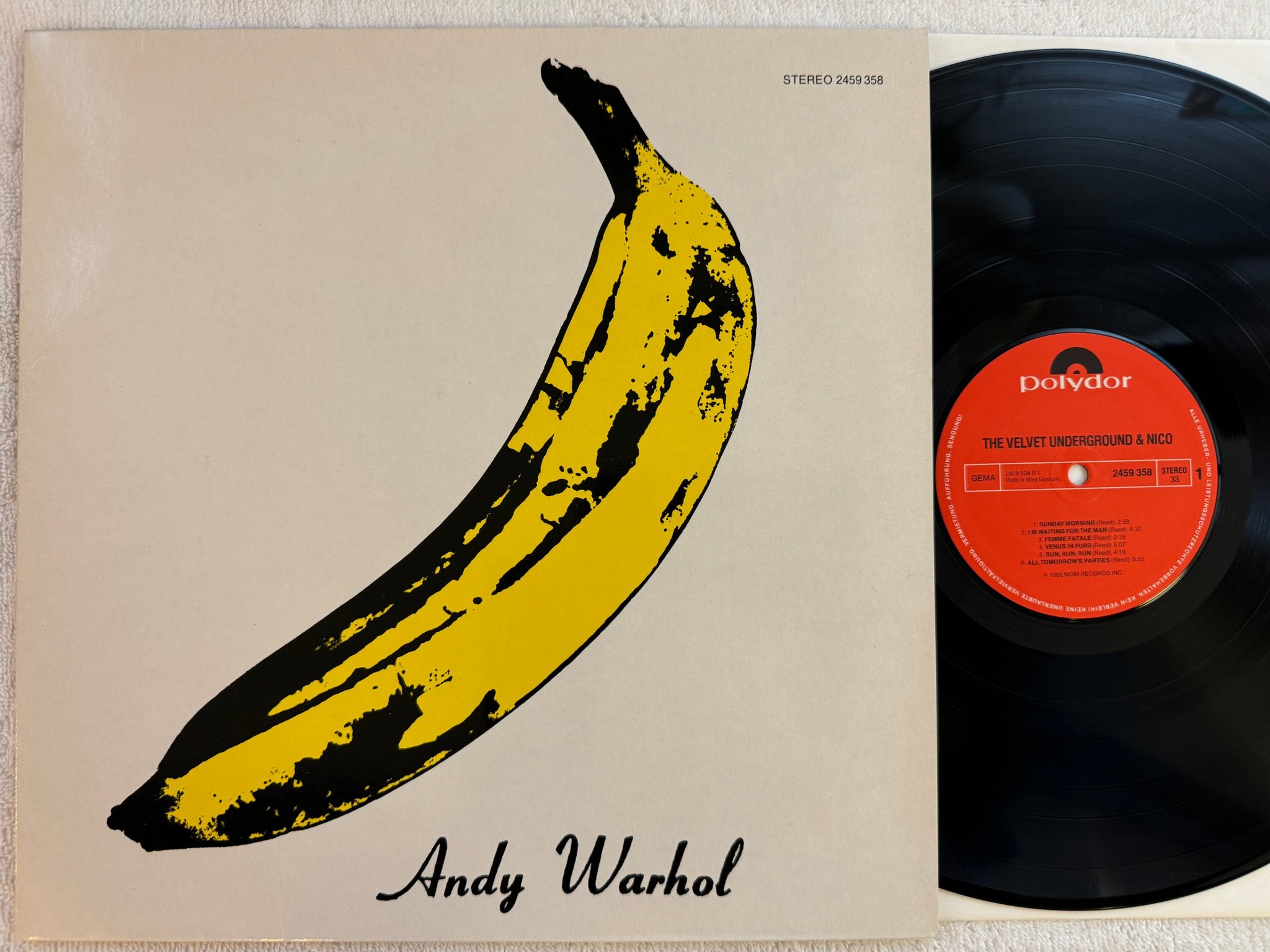 Omslagsbild för skivan THE VELVET UNDERGROUND & NICO s/t LP re Ger POLYDOR 2459358 ** Andy Warhol **
