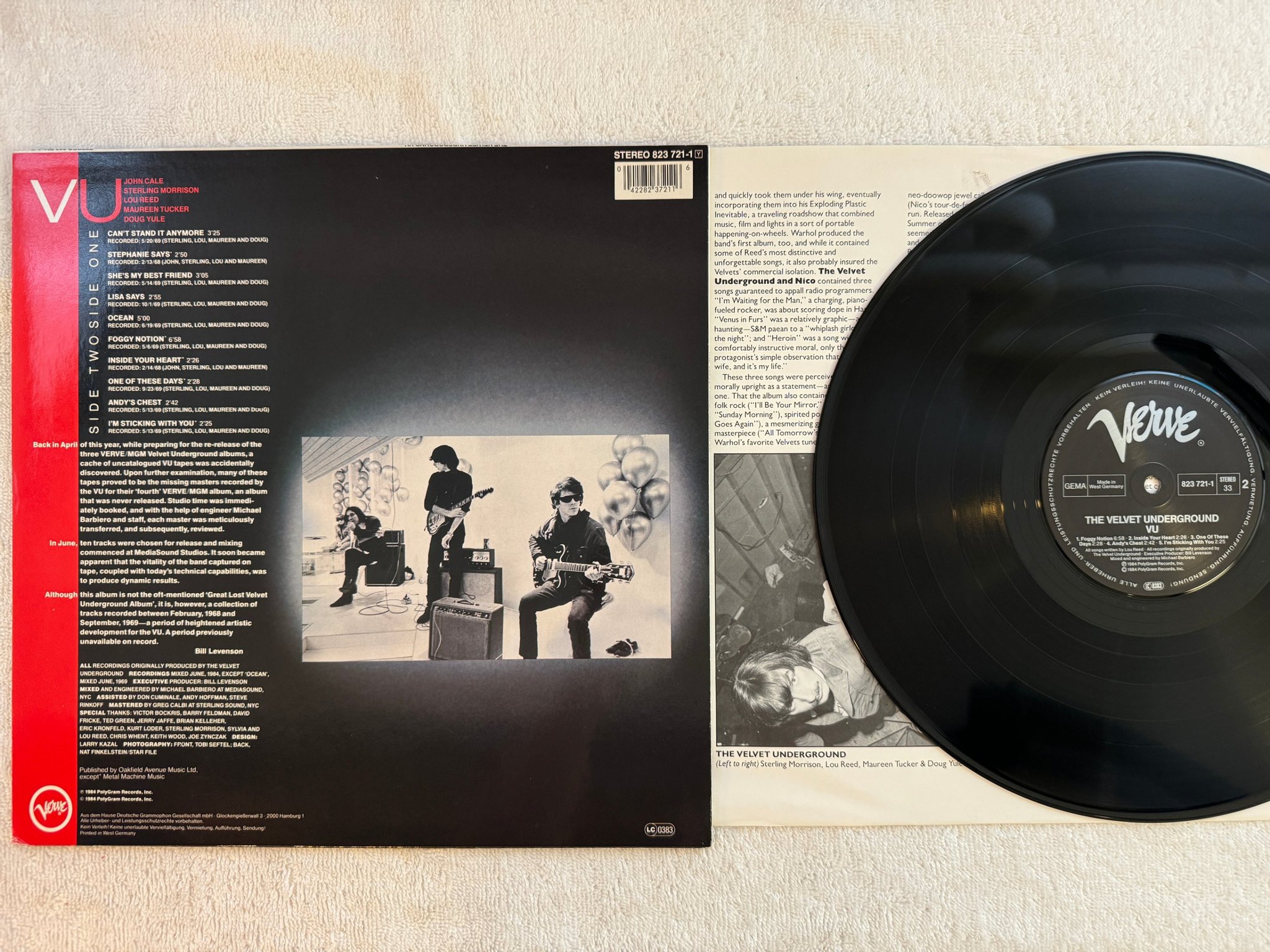 Omslagsbild för skivan THE VELVET UNDERGROUND vu LP -84 Ger VERVE 823 721-1