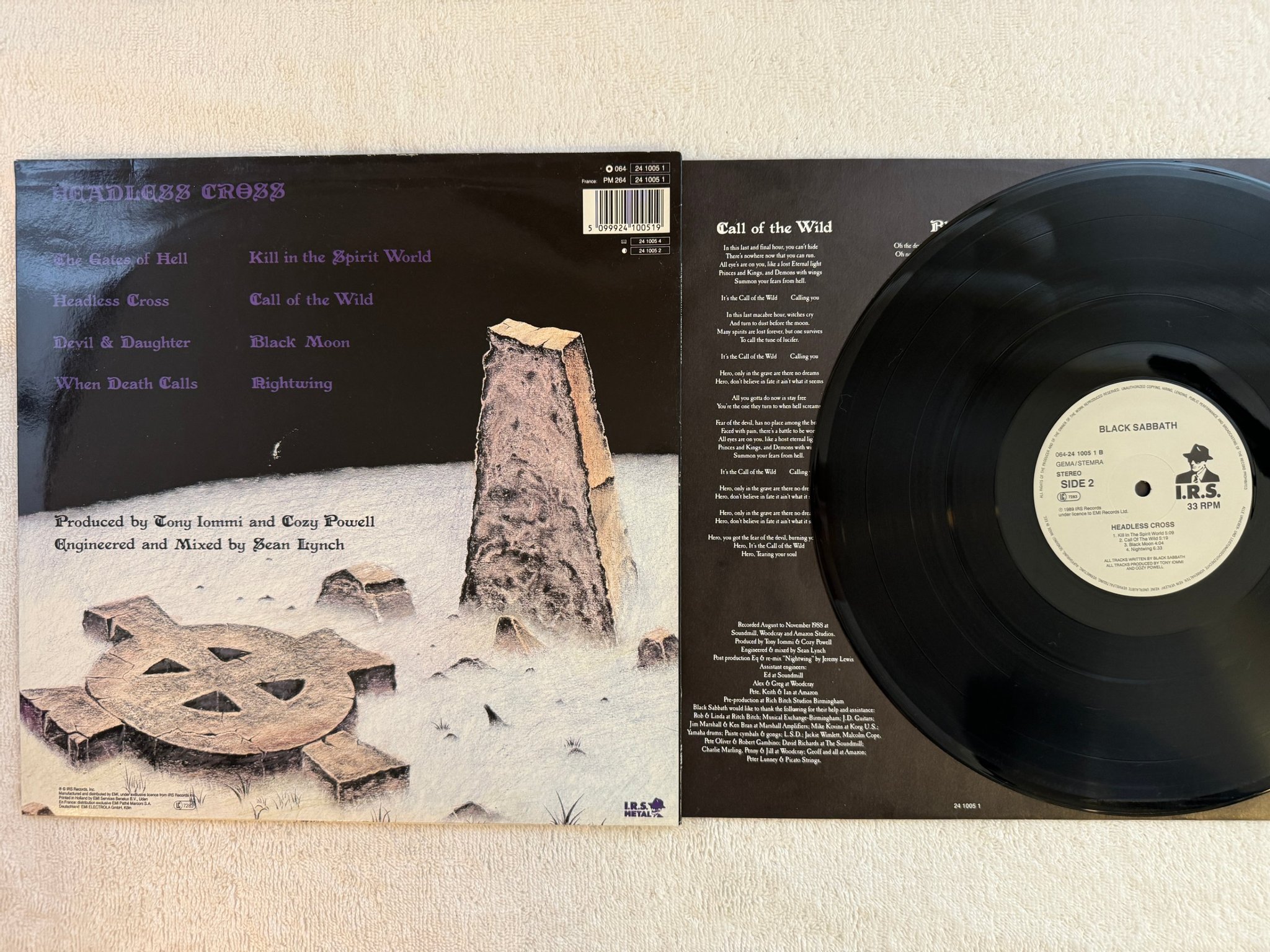 Omslagsbild för skivan BLACK SABBATH headless cross LP -89 Hol I.R.S. 064-24 1005 1