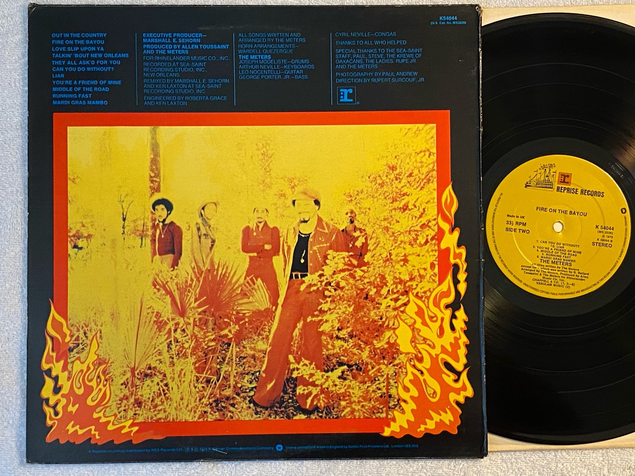 Omslagsbild för skivan THE METERS fire at the bayou LP -75 UK REPRISE K 54044
