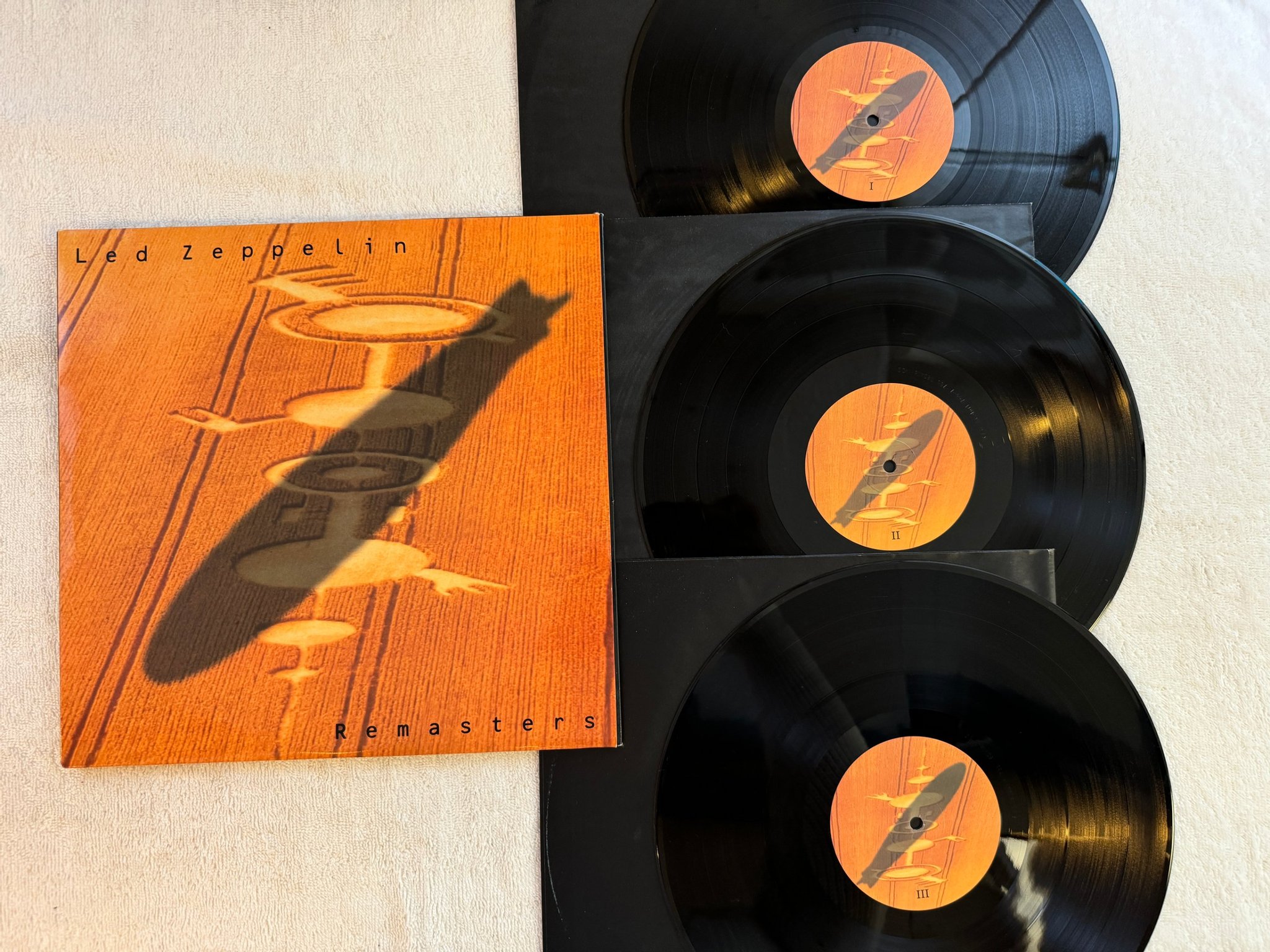 Omslagsbild för skivan LED ZEPPELIN remasters 3xLP -90 ATLANTIC 7567-80415-1