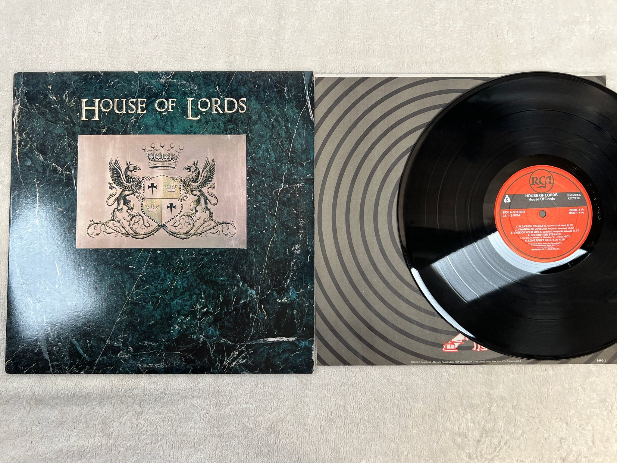 Omslagsbild för skivan HOUSE OF LORDS s/t LP -88 US RCA 8530-1-R