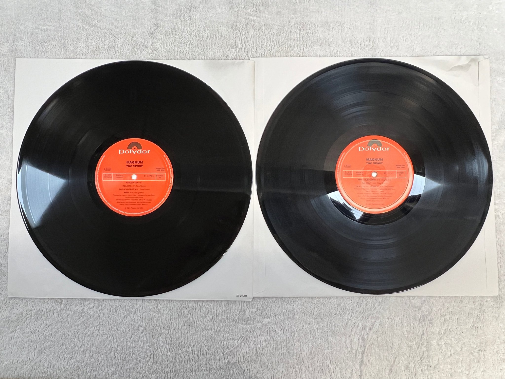 Omslagsbild för skivan MAGNUM the spirit 2xLP -91 Hol POLYDOR 511 171-1