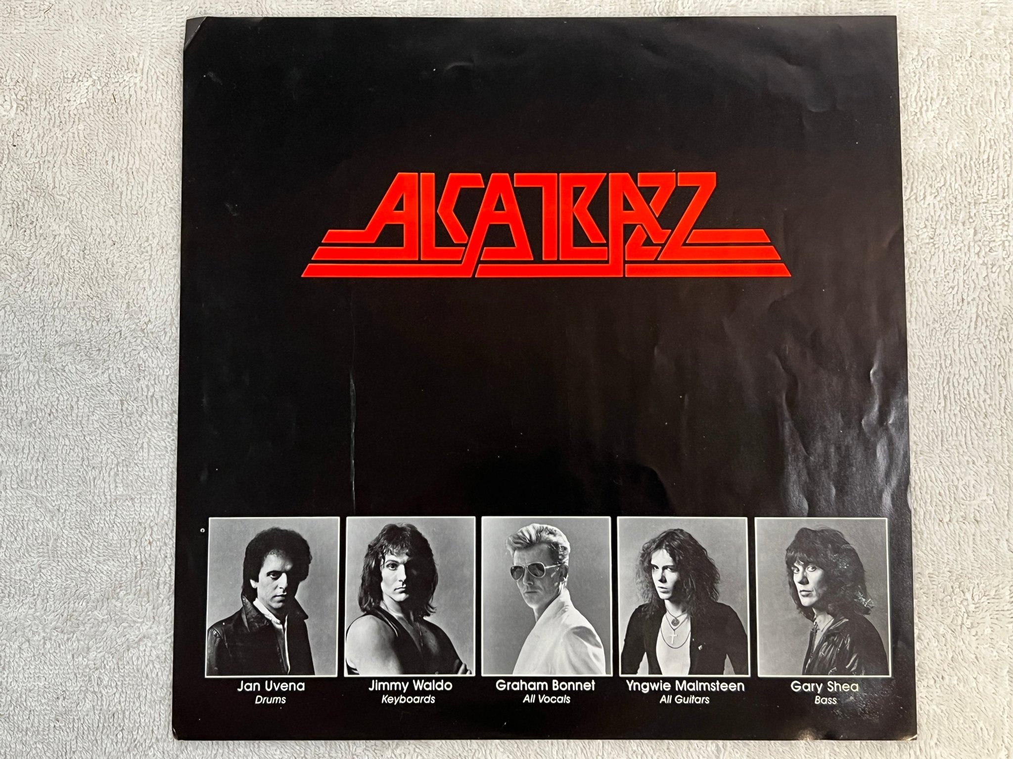 Omslagsbild för skivan ALCATRAZZ No Parole From Rock 'N' Roll LP -83 US ROCSHIRE XR22016