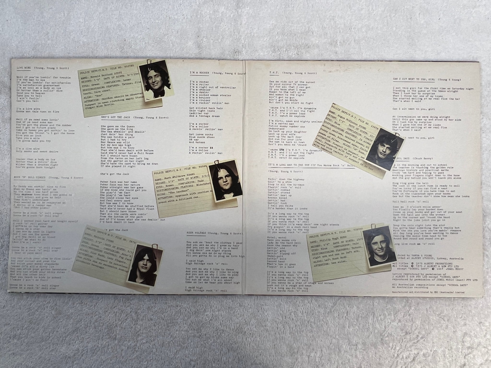 Omslagsbild för skivan AC/DC t.n.t. LP -75/77 Australia ALBERT APLPA-016 *** RARE HARD ROCK ***