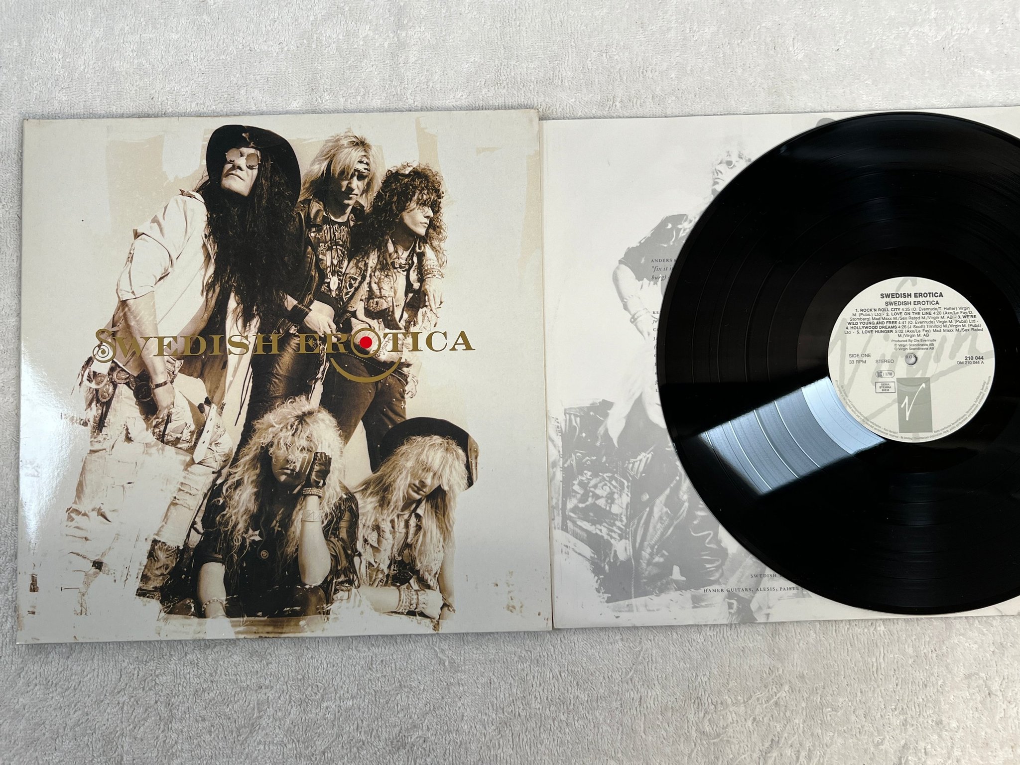 Omslagsbild för skivan SWEDISH EROTICA s/t LP -89 EU VIRGIN 210 044