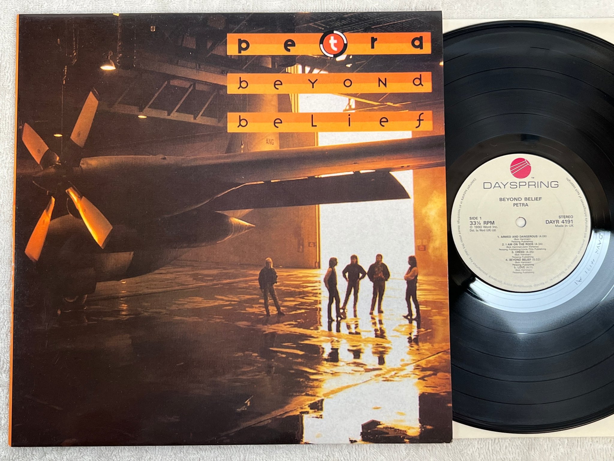 Omslagsbild för skivan PETRA beyond belief LP -90 UK DAYSPRING DAYR 4191 *** RARE ROCK ***
