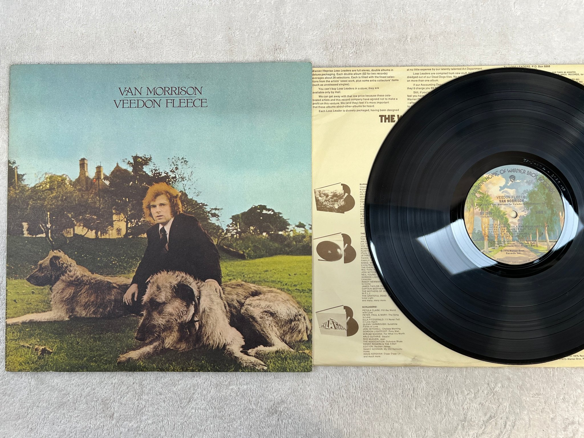 Omslagsbild för skivan VAN MORRISON veedon fleece LP -74 US WARNER BROS BS 2805