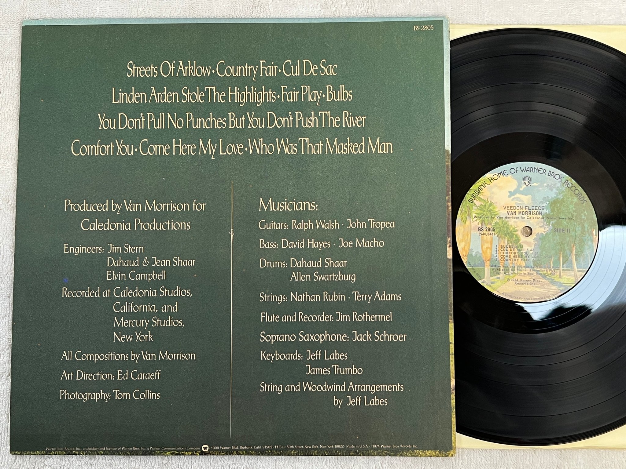 Omslagsbild för skivan VAN MORRISON veedon fleece LP -74 US WARNER BROS BS 2805