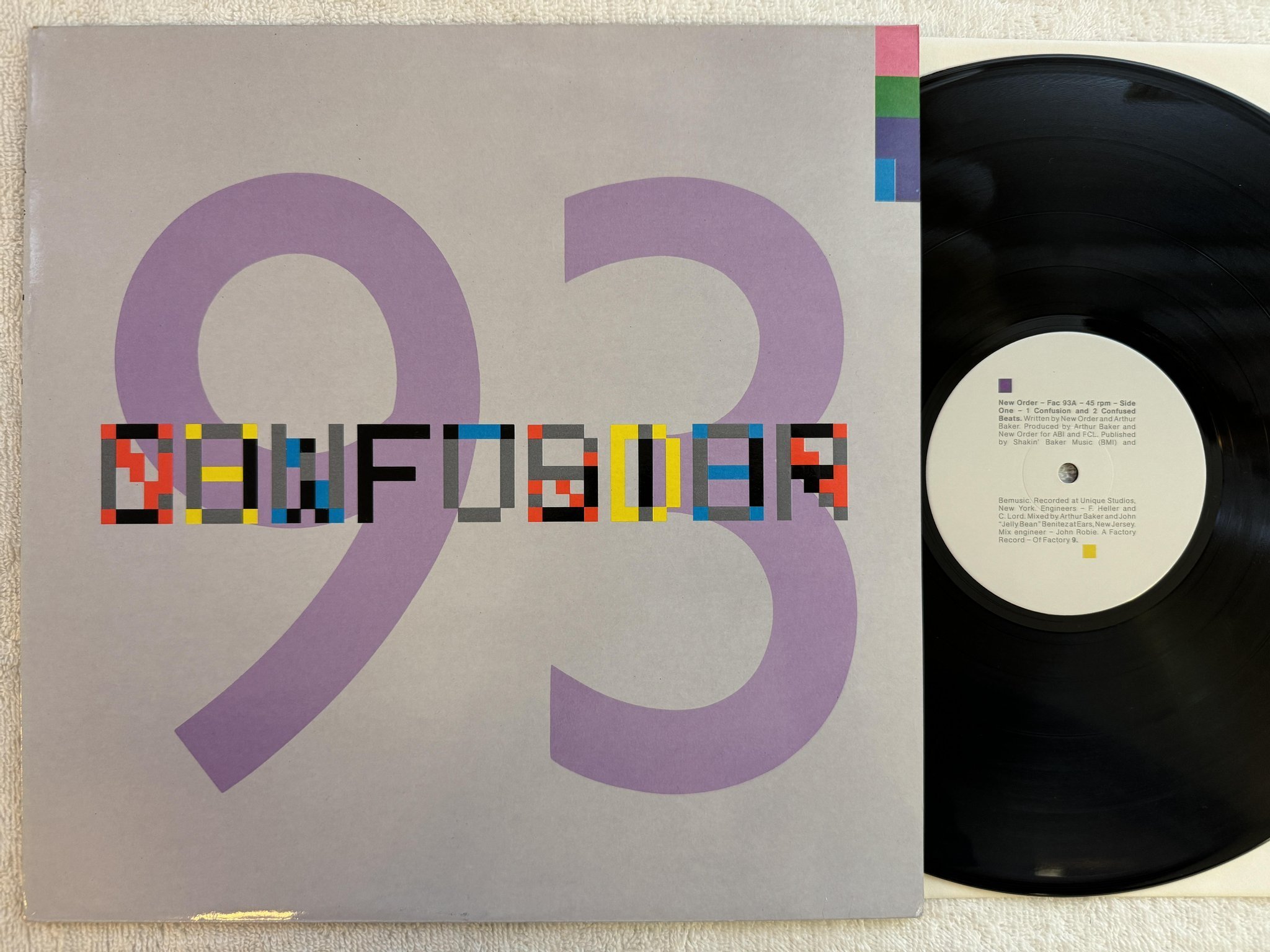 Omslagsbild för skivan NEW ORDER confusion 12" -83 UK FACTORY Fac 93 ** Embossed Sleeve **
