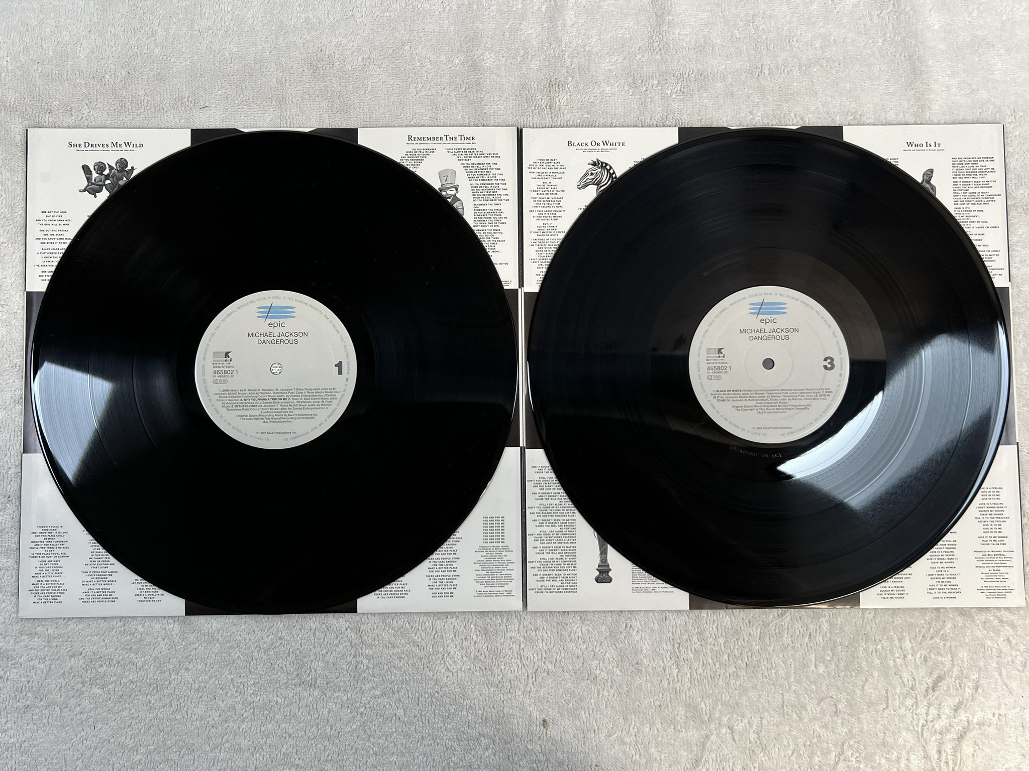 Omslagsbild för skivan MICHAEL JACKSON dangerous 2xLP -91 Hol EPIC 4658021