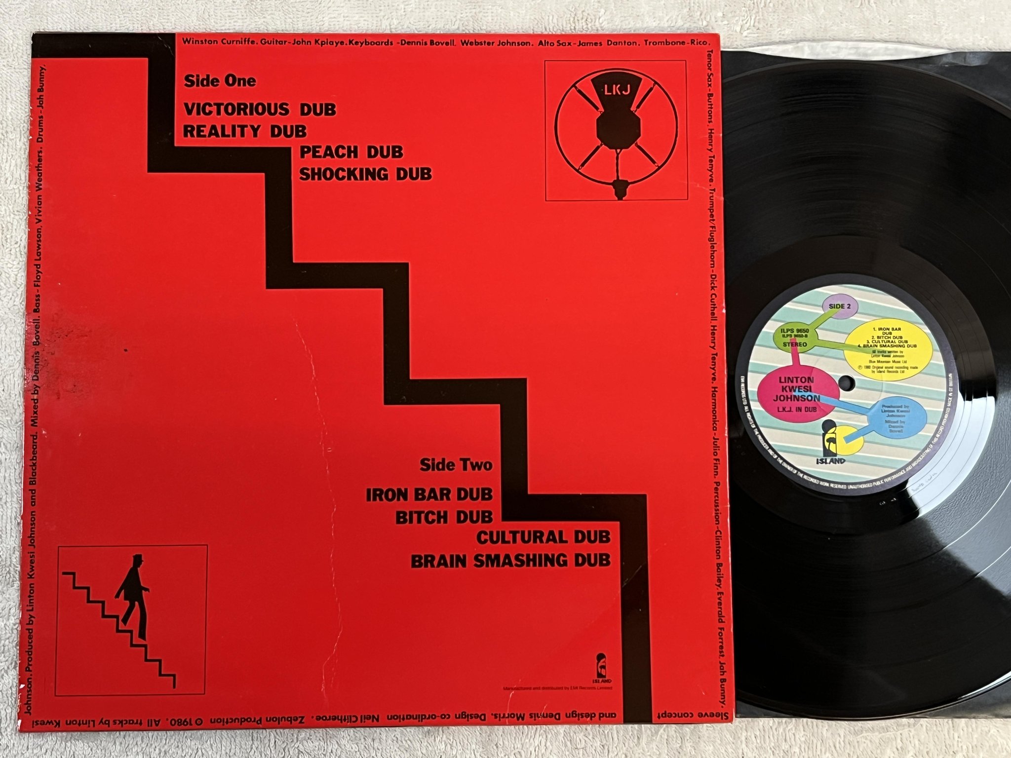 Omslagsbild för skivan LINTON KWESI JOHNSON L.K.J. in dub LP -80 UK ISLAND ILPS 9650