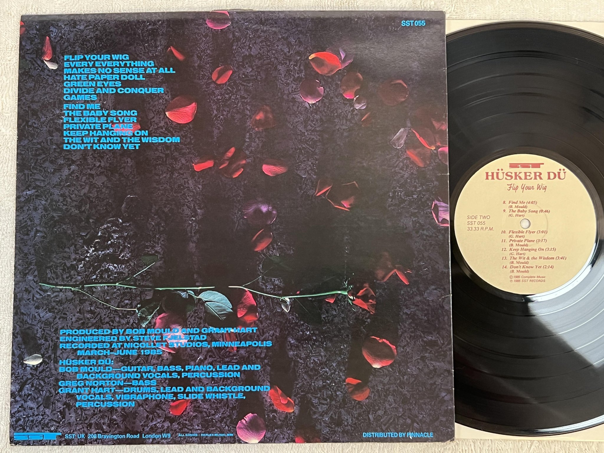 Omslagsbild för skivan HÜSKER DÜ Flip Your Wig LP -85 UK SST 055 *** rare indie ***