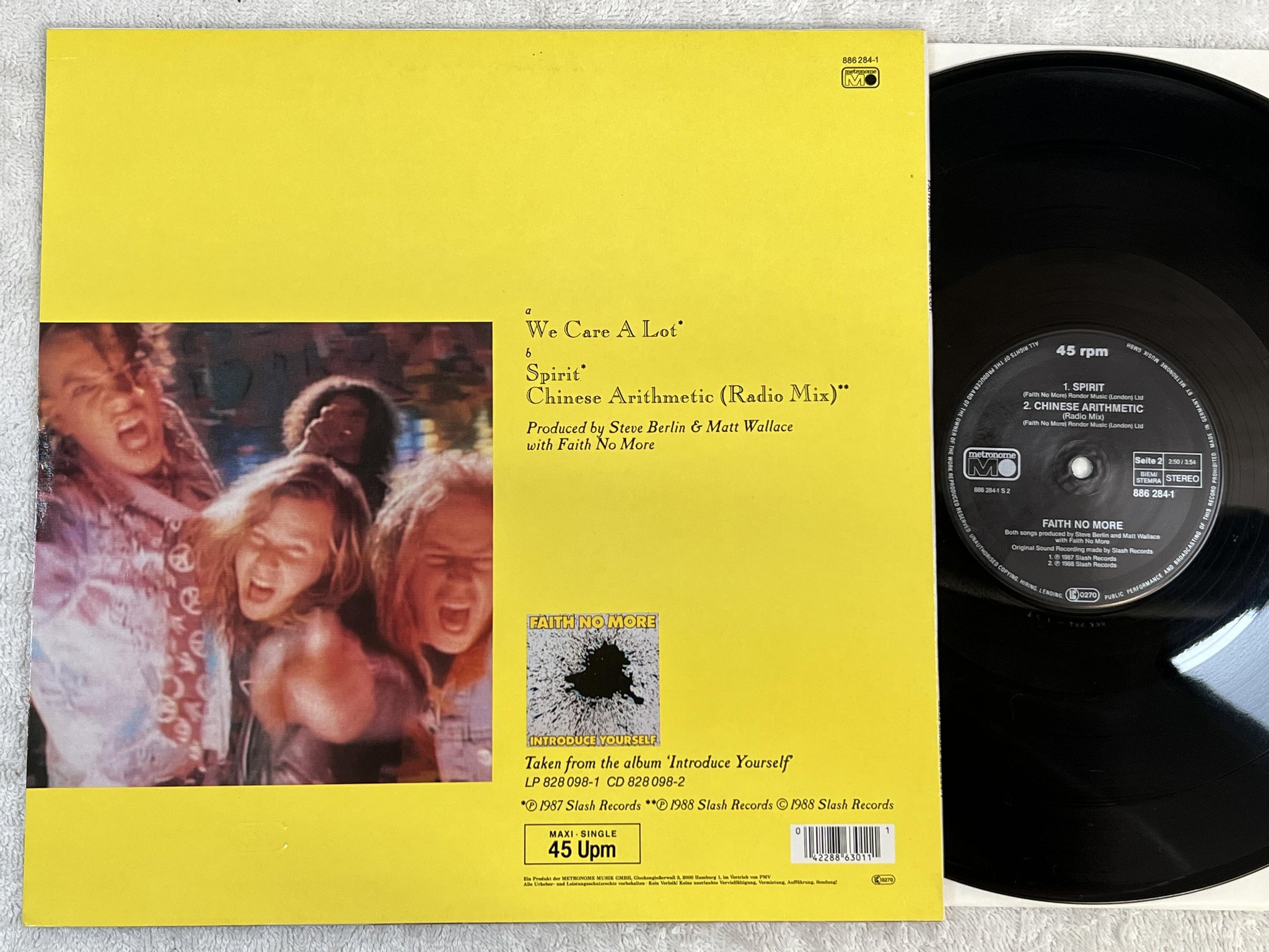 Omslagsbild för skivan FAITH NO MORE we care a lot 12" -87 Ger METRONOME 886 284-1