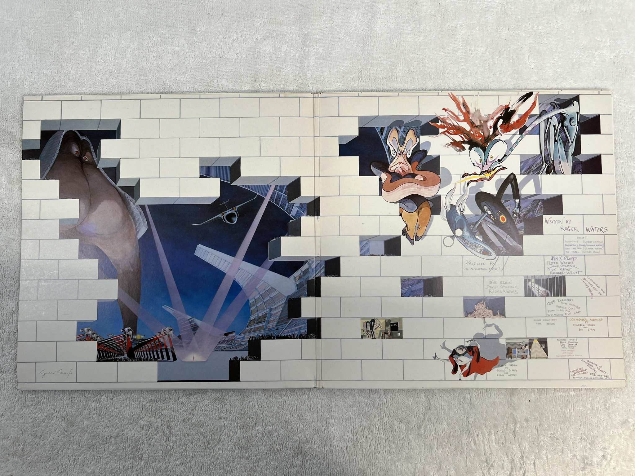 Omslagsbild för skivan PINK FLOYD the wall 2xLP -79 HOL harvest 158-63411