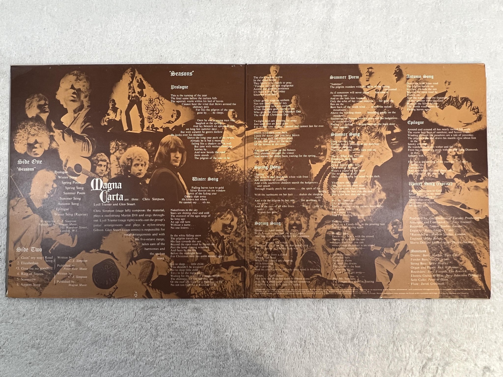 Omslagsbild för skivan MAGNA CARTA seasons LP -70 UK swirl VERTIGO 6360 003