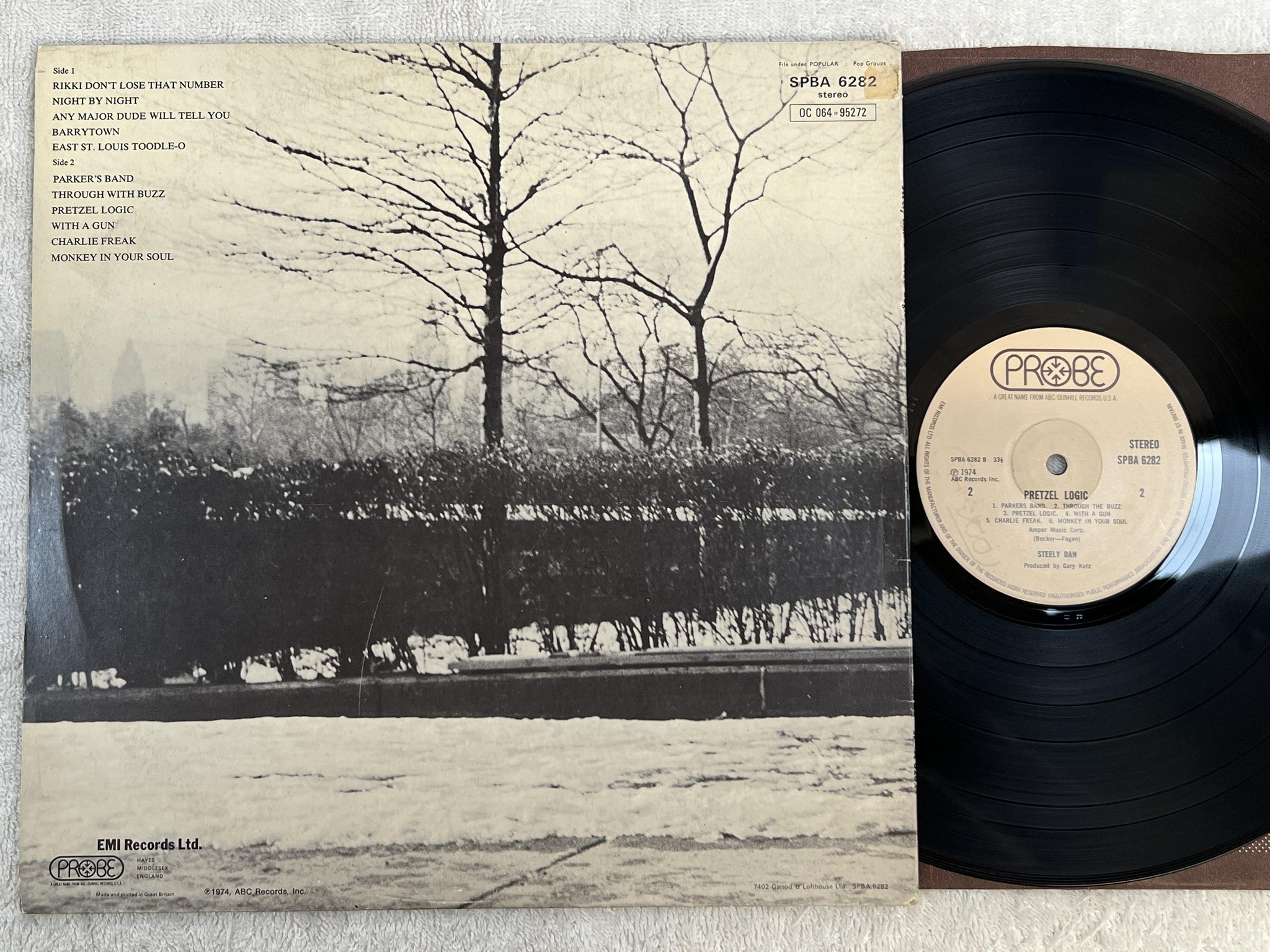 Omslagsbild för skivan STEELY DAN pretzel logic LP -74 UK PROBE SPBA 6282