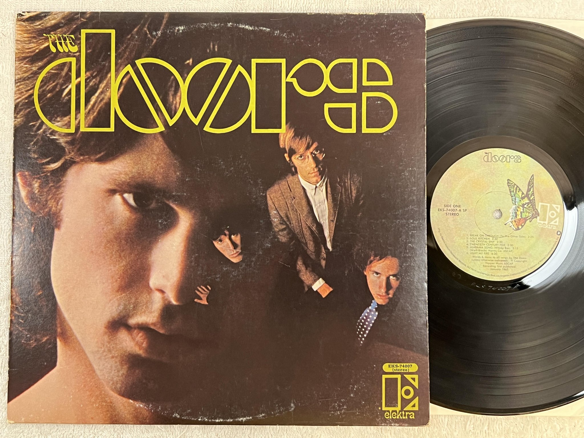 Omslagsbild för skivan THE DOORS s/t LP re US ELEKTRA EKS 74007 SP