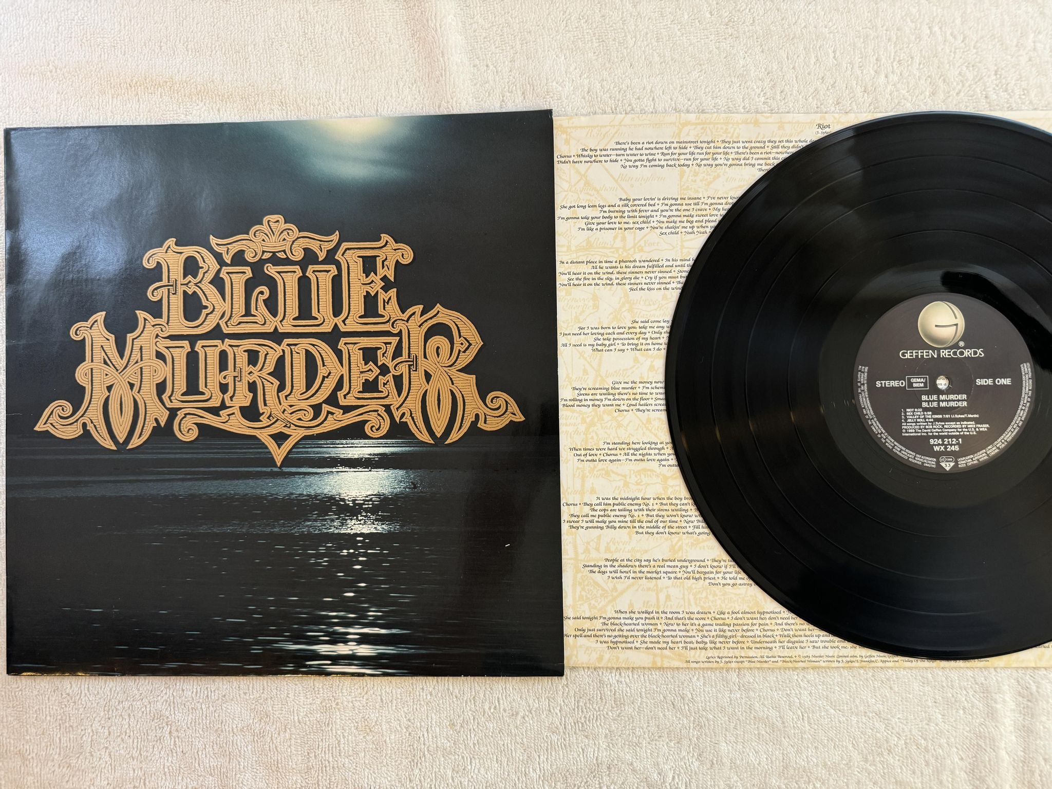 Omslagsbild för skivan BLUE MURDER s/t LP -89 Ger GEFFEN 924 212-1