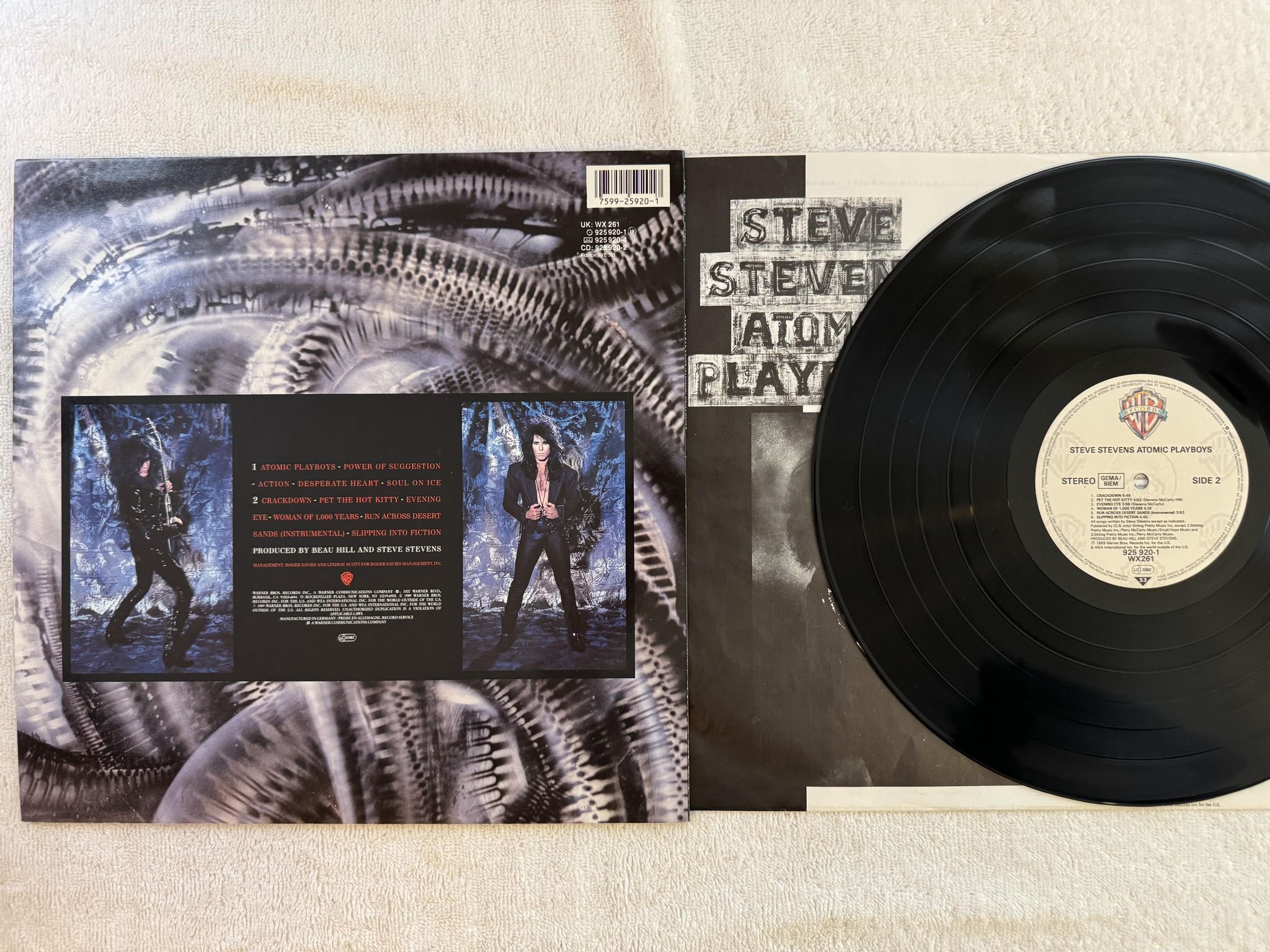 Omslagsbild för skivan STEVE STEVENS Atomic Playboys LP -89 warner bros 925 920-1