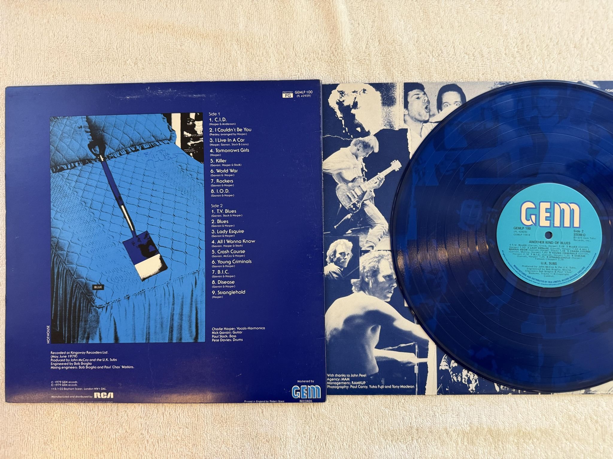 Omslagsbild för skivan UK SUBS another kind of blues LP -79 UK GEM GEMLP 100 *** BLUE VINYL ***