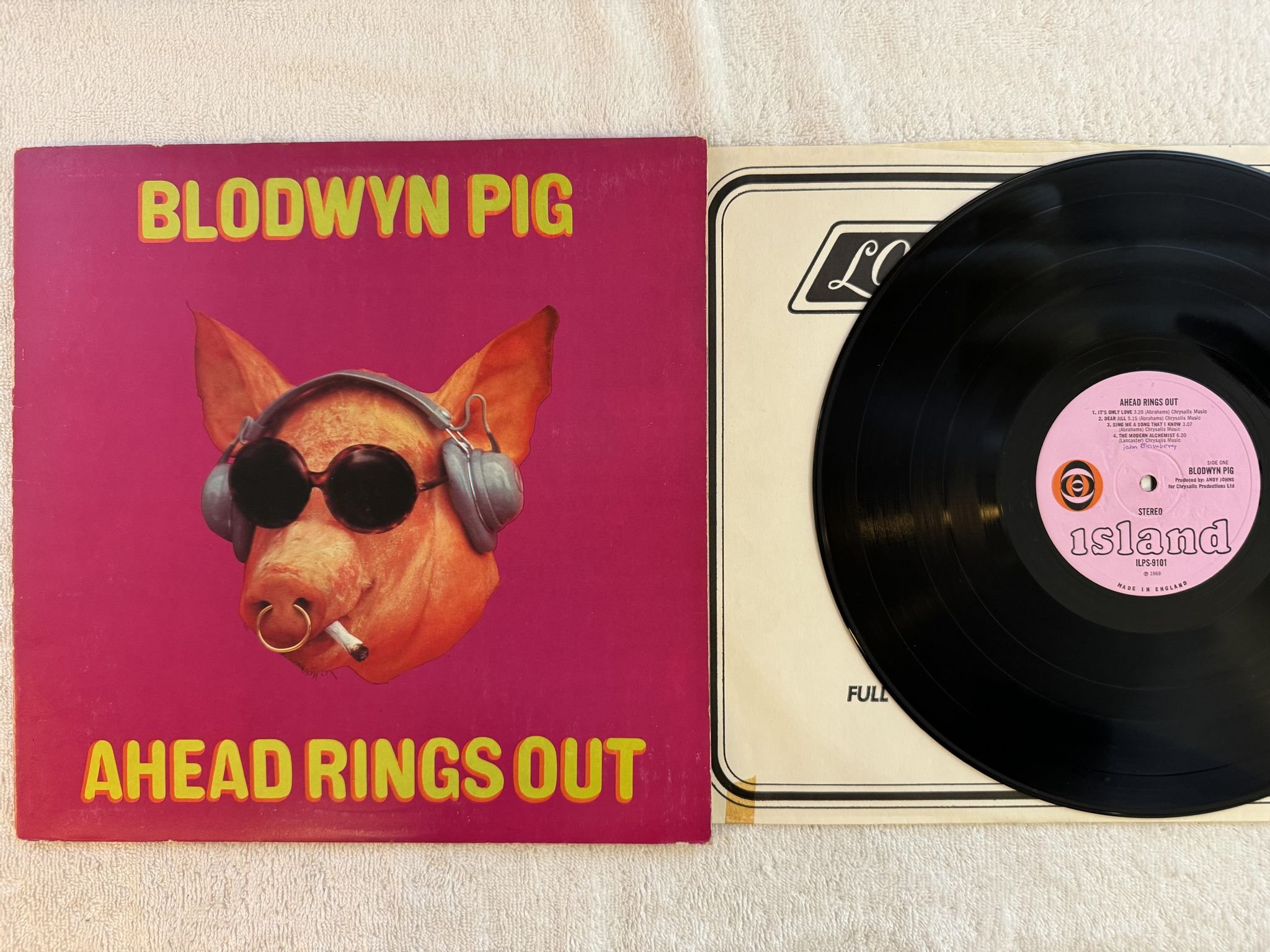 Omslagsbild för skivan BLODWYN PIG ahead rings out LP -69 UK ISLAND ILPS 9101