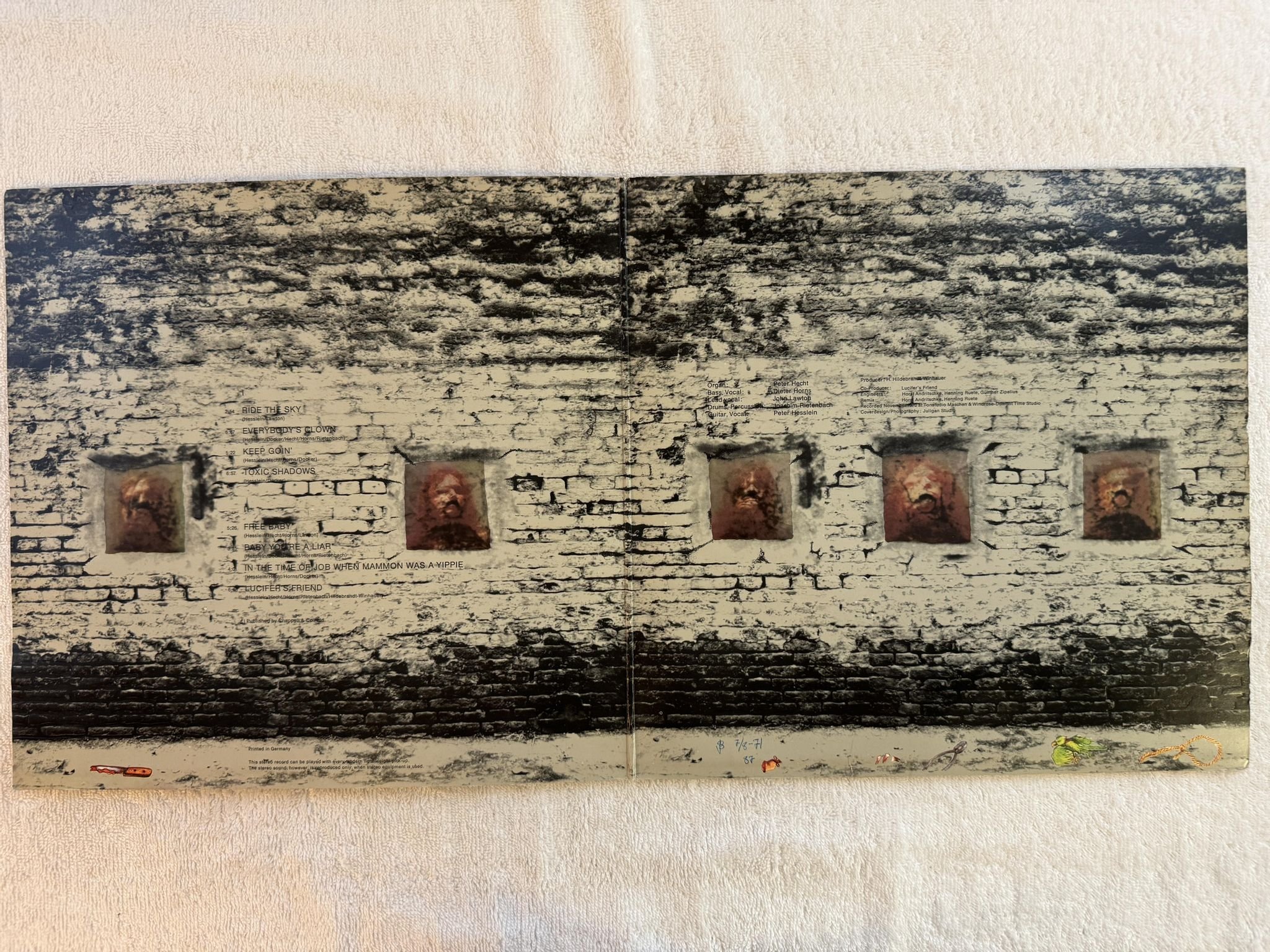 Omslagsbild för skivan LUCIFER'S FRIEND s/t LP -70 Ger PHILIPS 6305 068 *** PROG ROCK ***