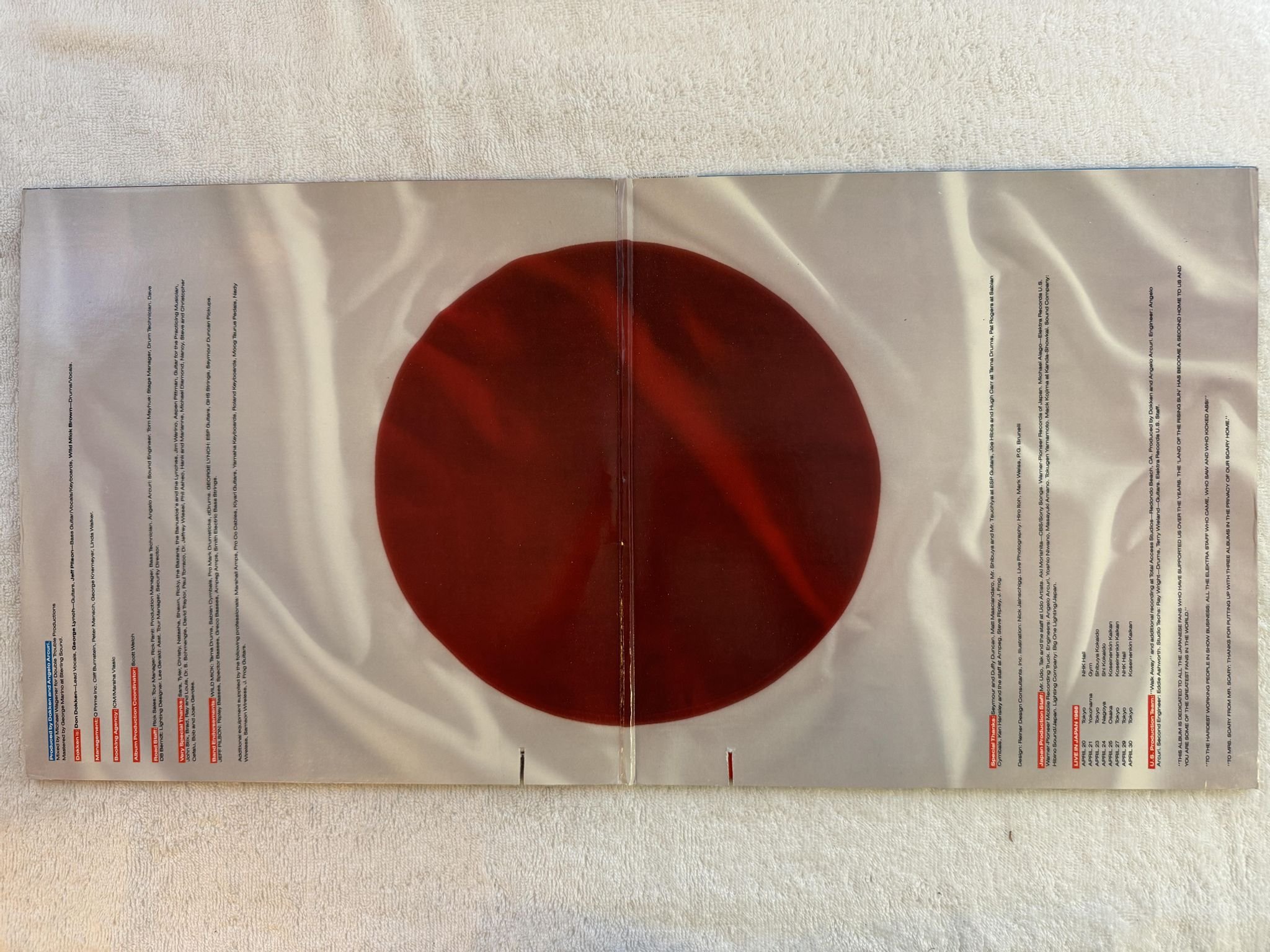 Omslagsbild för skivan DOKKEN beast from the east 2xLP -88 US ELEKTRA 60823-1