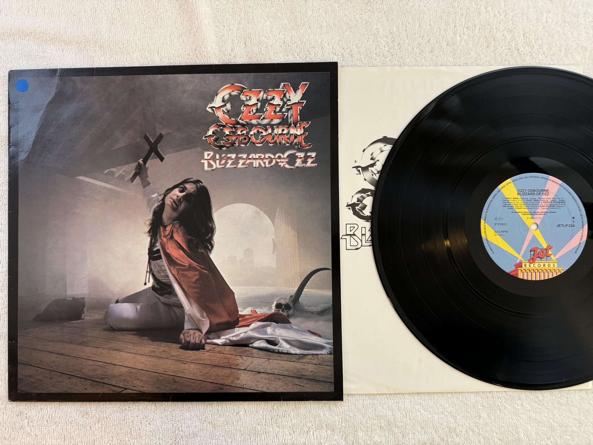 Omslagsbild för skivan OZZY OSBOURNE blizzard of ozz LP -80 Hol JET JETLP 234