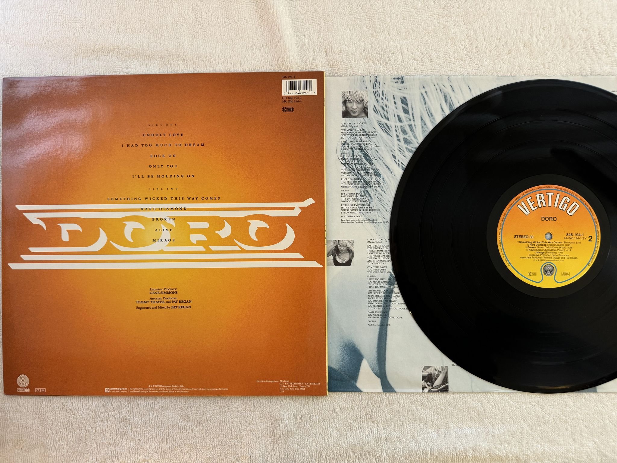 Omslagsbild för skivan DORO s/t LP -90 VERTIGO 846 194-1