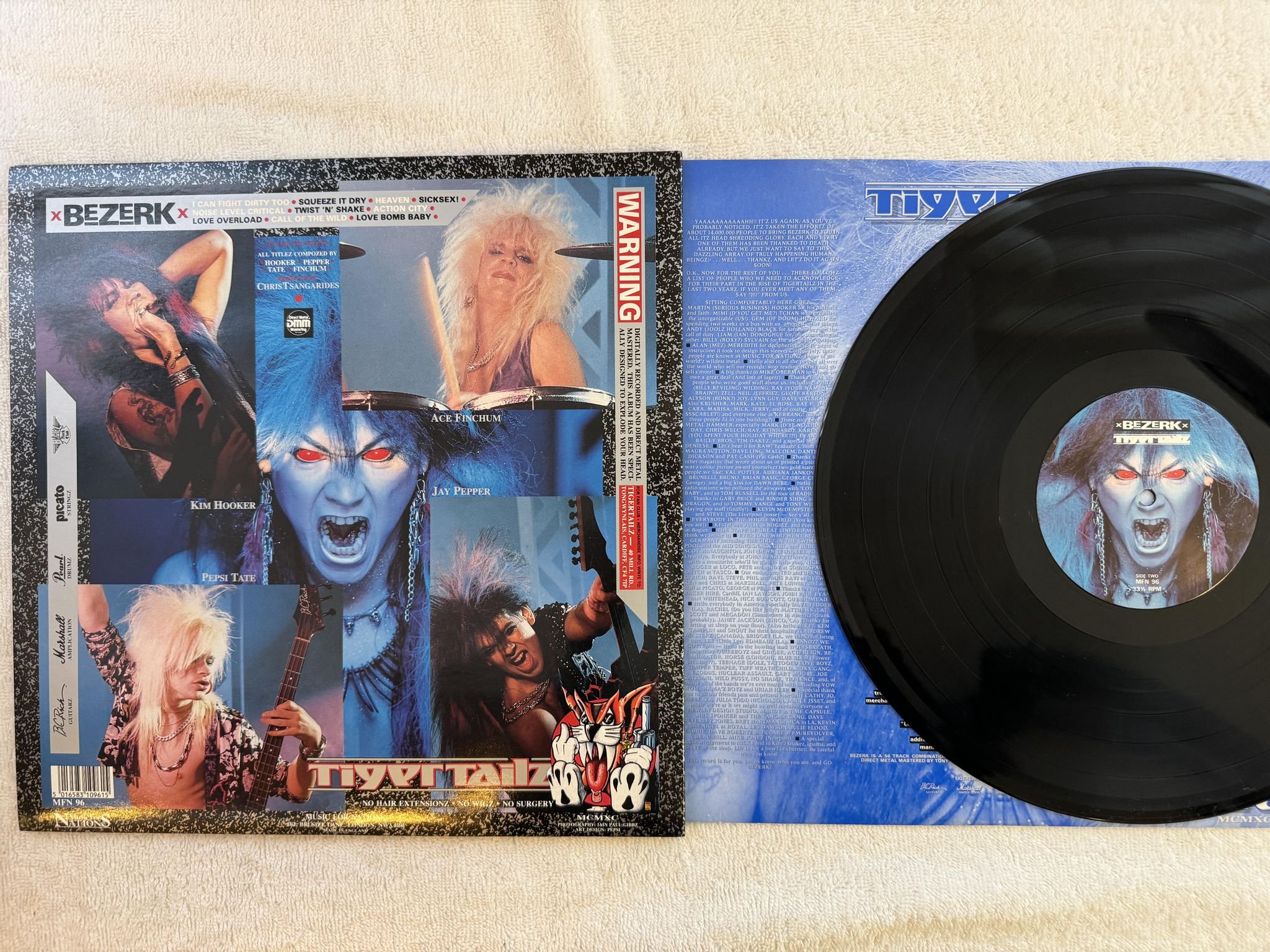 Omslagsbild för skivan TIGERTAILZ Bezerk LP -90 UK music for nations MFN 96