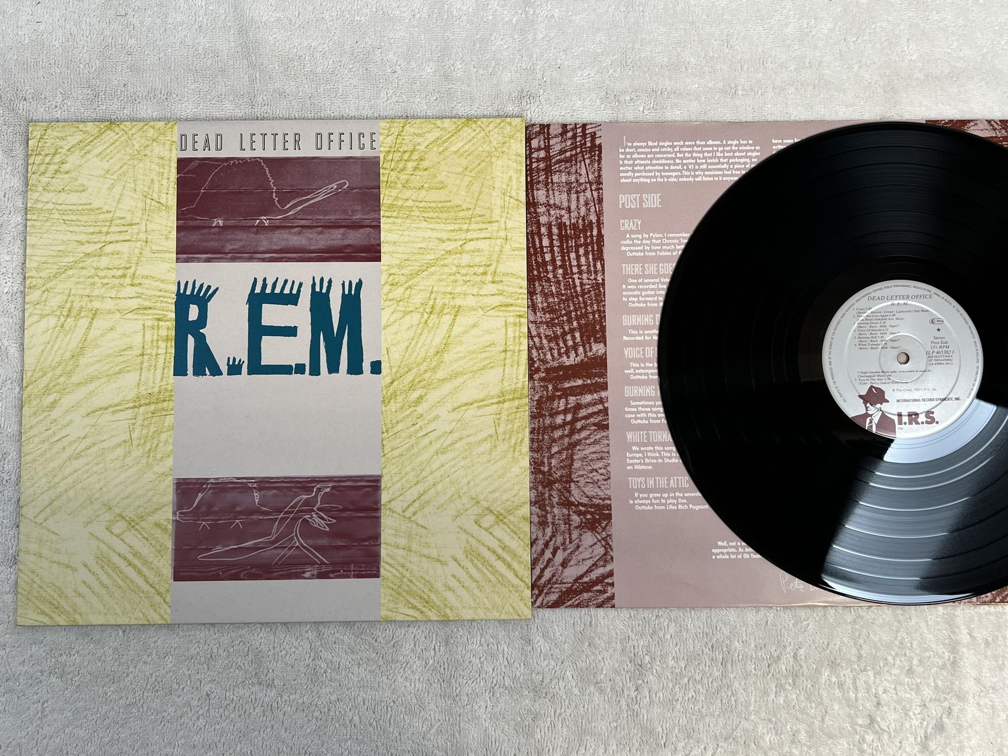 Omslagsbild för skivan R.E.M. dead letter office LP -87 Hol I.R.S. ILP 4653821