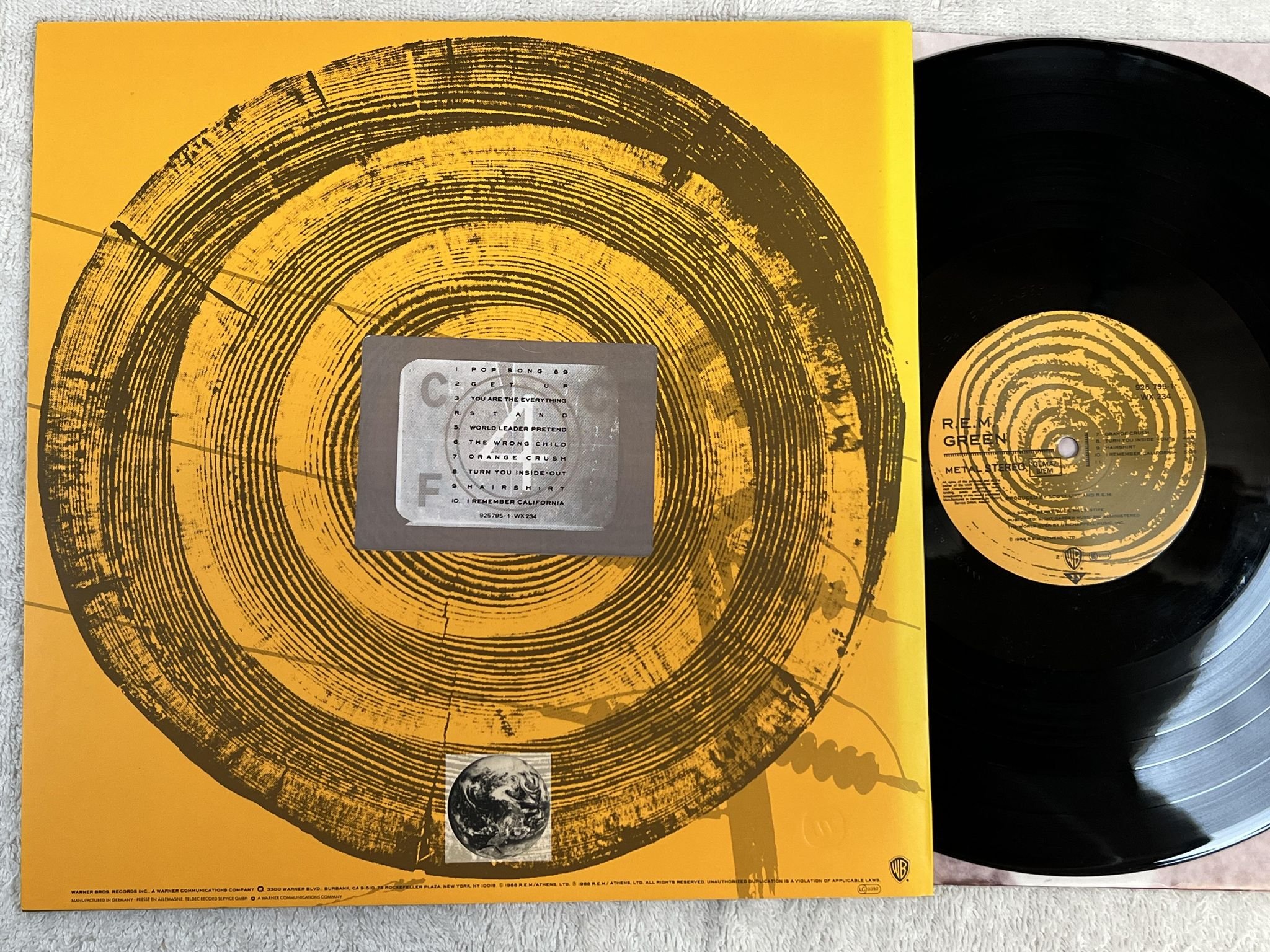 Omslagsbild för skivan R.E.M. green LP -88 Ger WARNER BROS 925 795-1