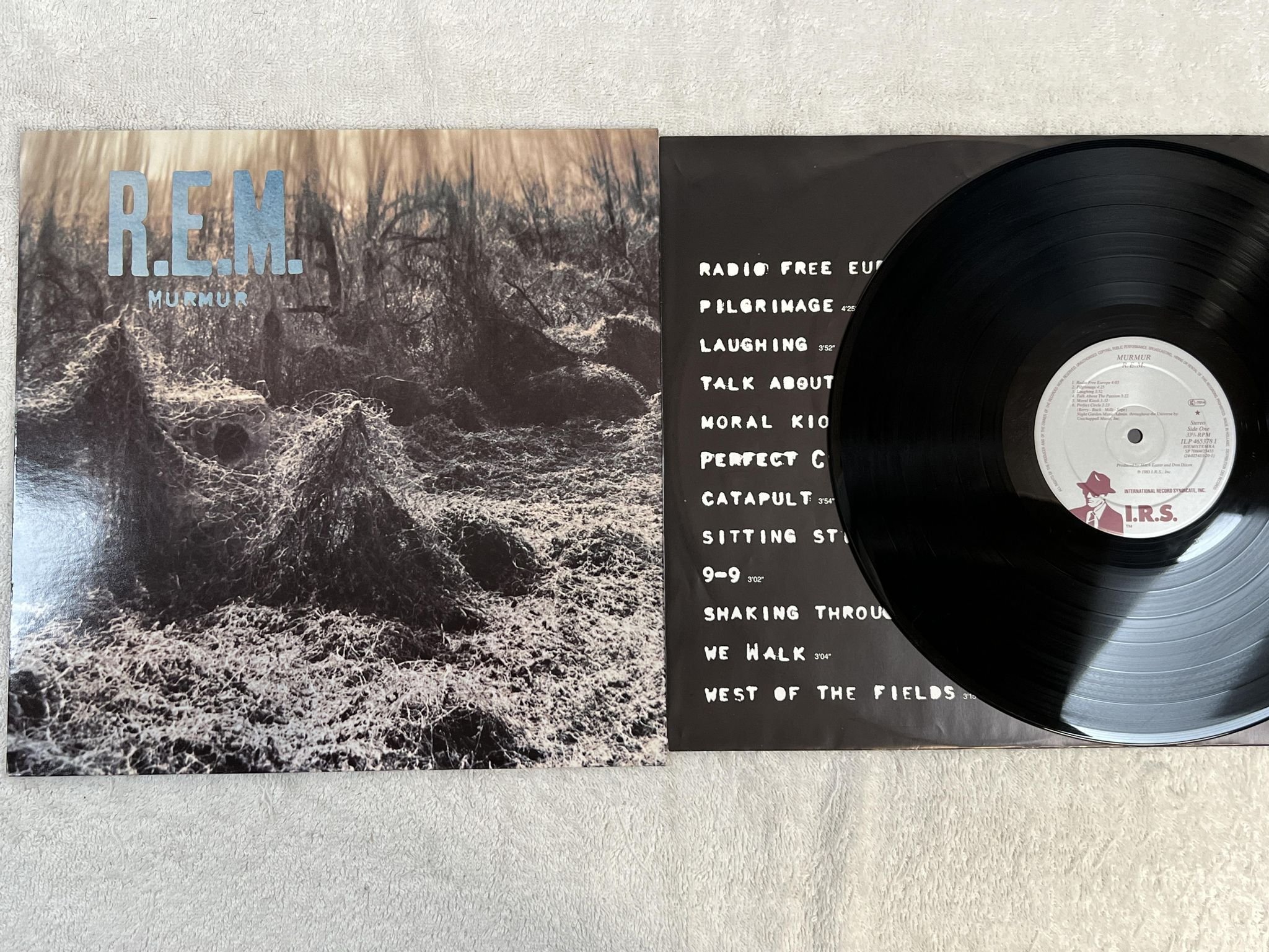 Omslagsbild för skivan R.E.M. murmur LP -83 Hol I.R.S. ILP 4653781