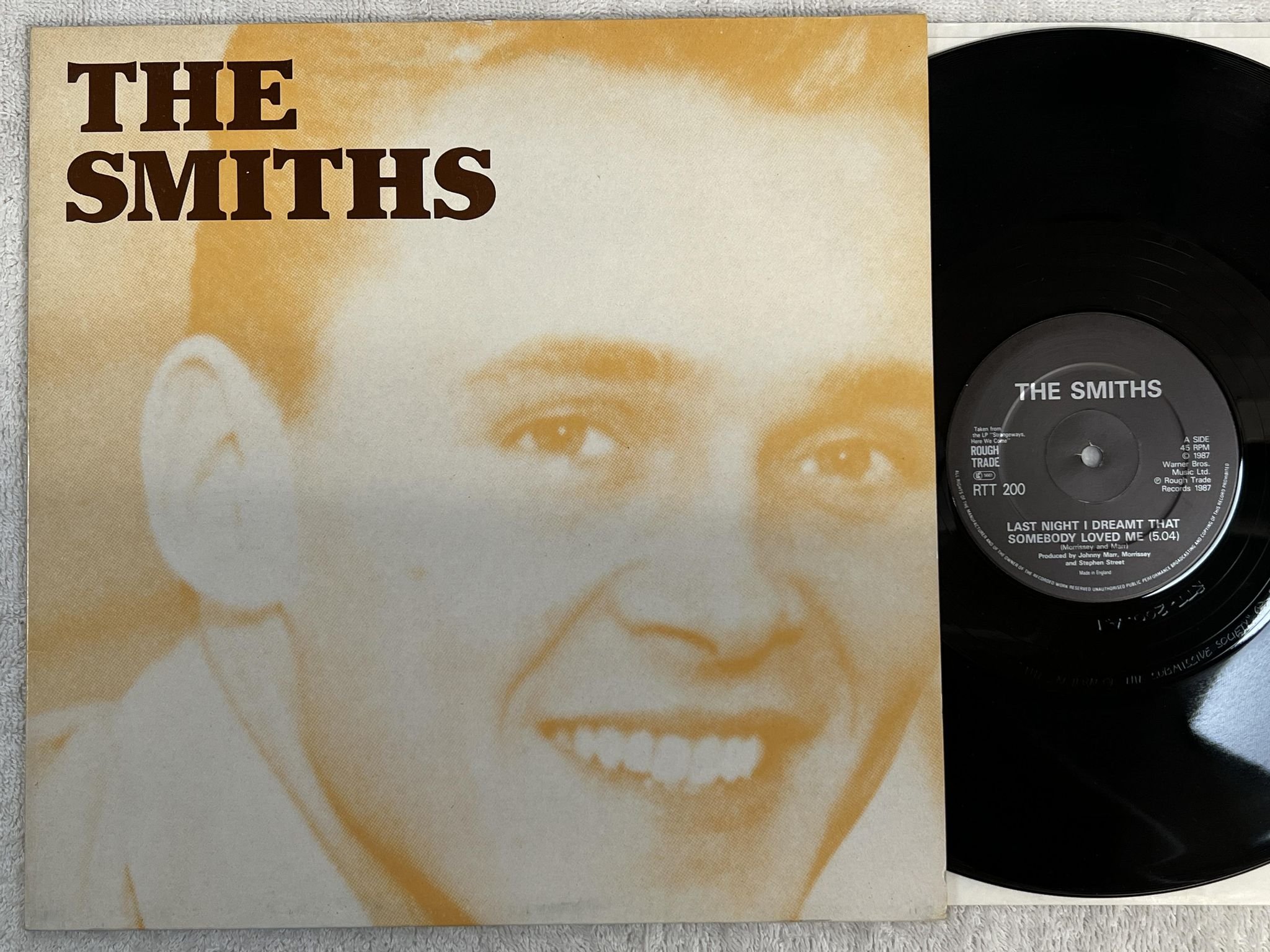 Omslagsbild för skivan THE SMITHS last night I dreamt that somebody loved me 12" -87 UK RTT 200