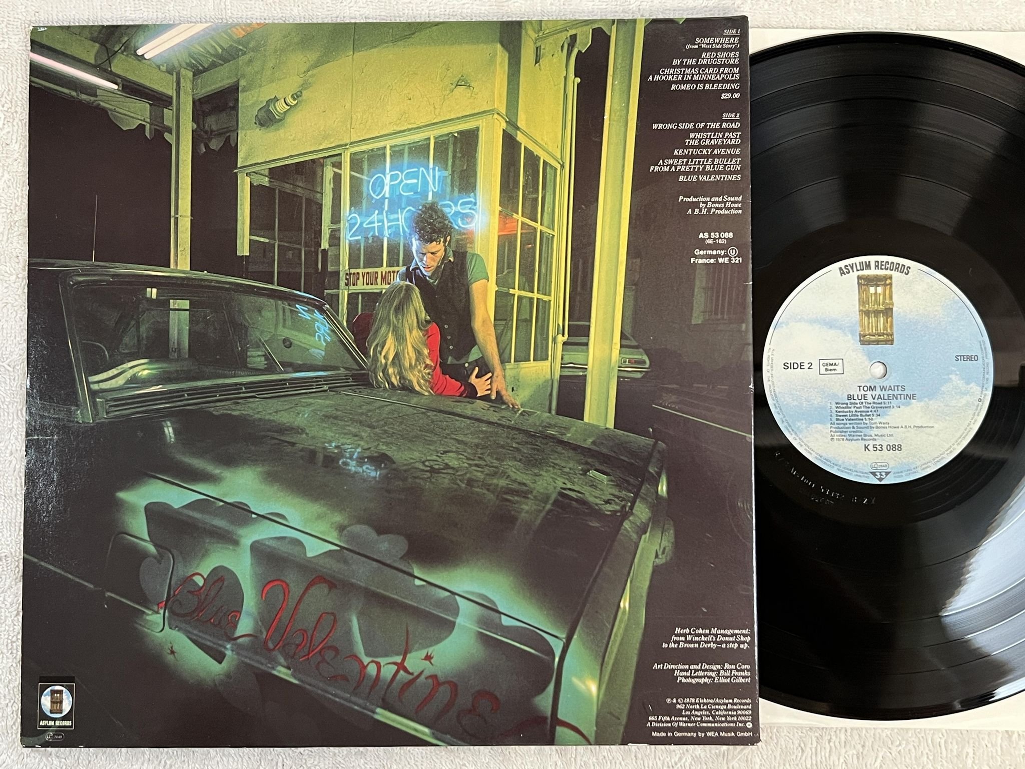 Omslagsbild för skivan TOM WAITS blue valentine LP Ger ASYLUM K 53088