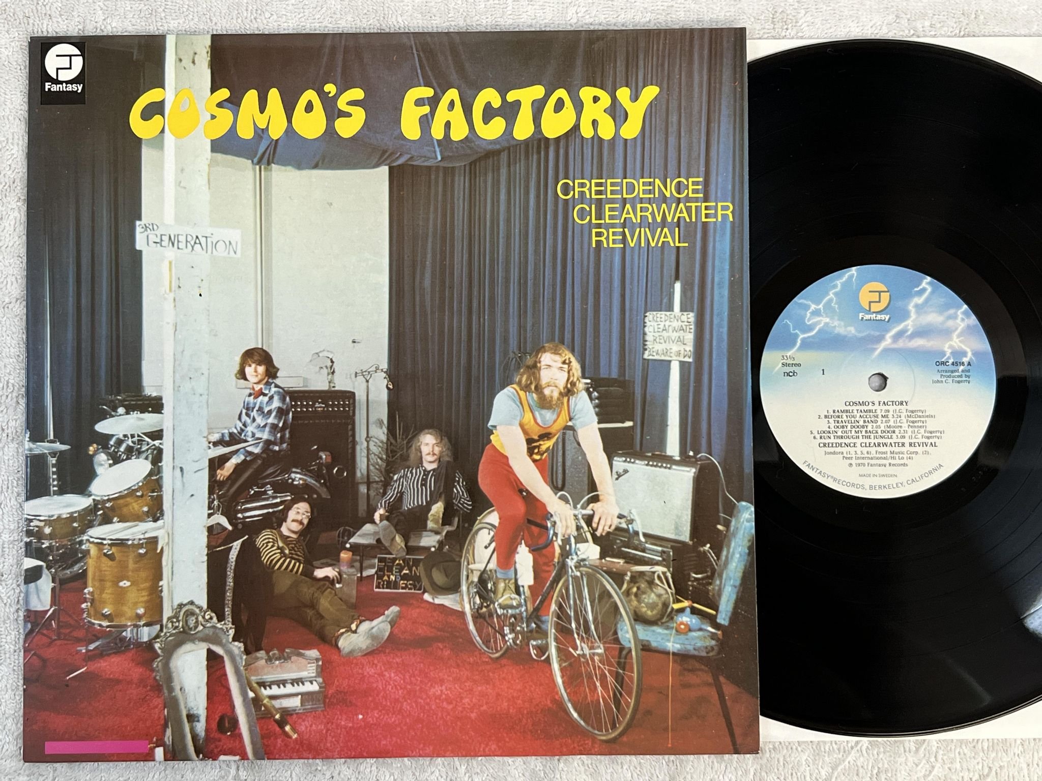 Omslagsbild för skivan CREEDENCE CLEARWATER REVIVAL cosmo's factory LP re ncb FANTASY ORC 4516