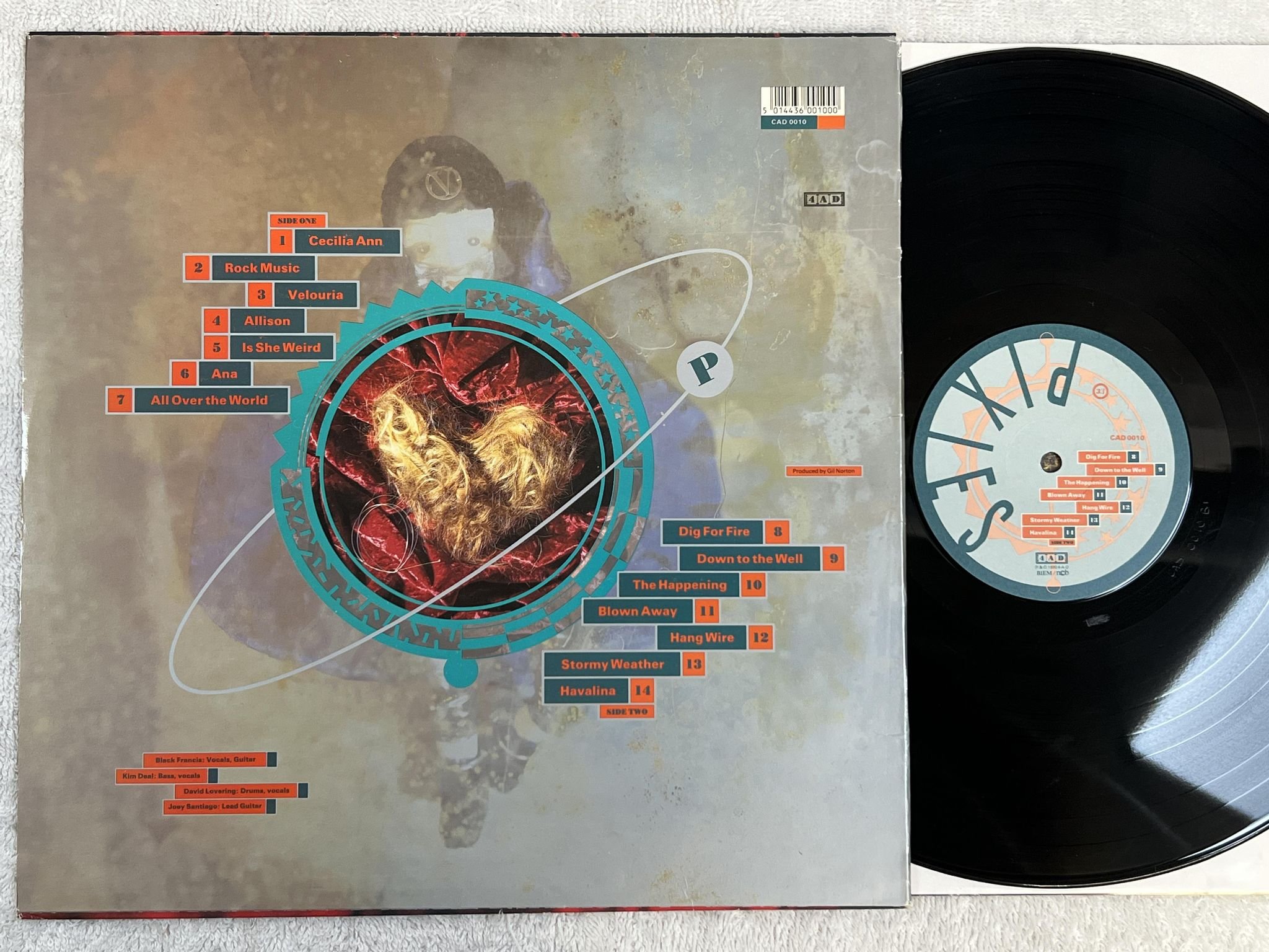 Omslagsbild för skivan PIXIES bossanova LP -90 4AD CAD 0010 *** INDIE ROCK ***