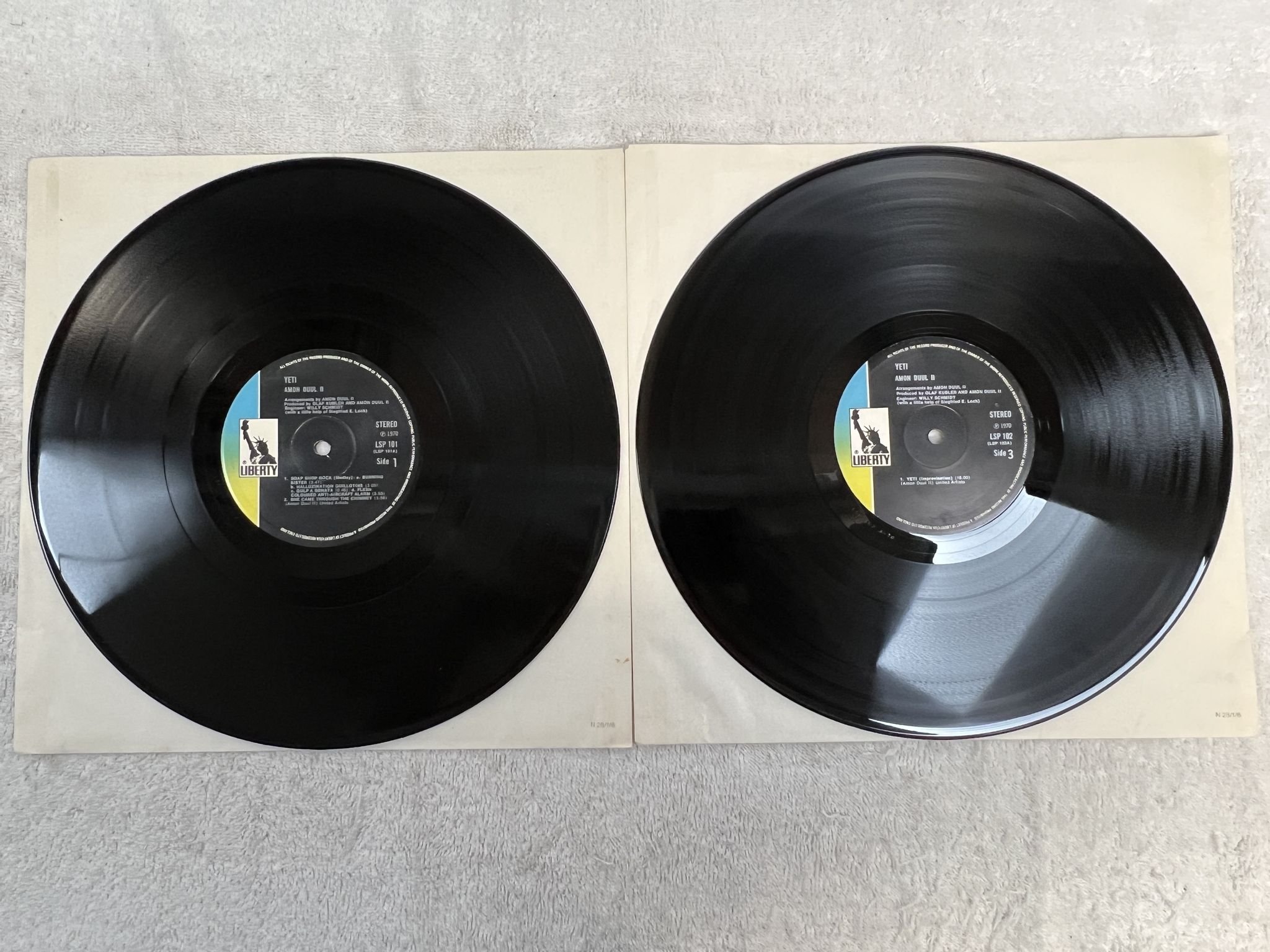 Omslagsbild för skivan AMON DÜÜL II - Yeti 2xLP -70 UK LIBERTY LSP 101 *** KRAUT / PSYCH ***