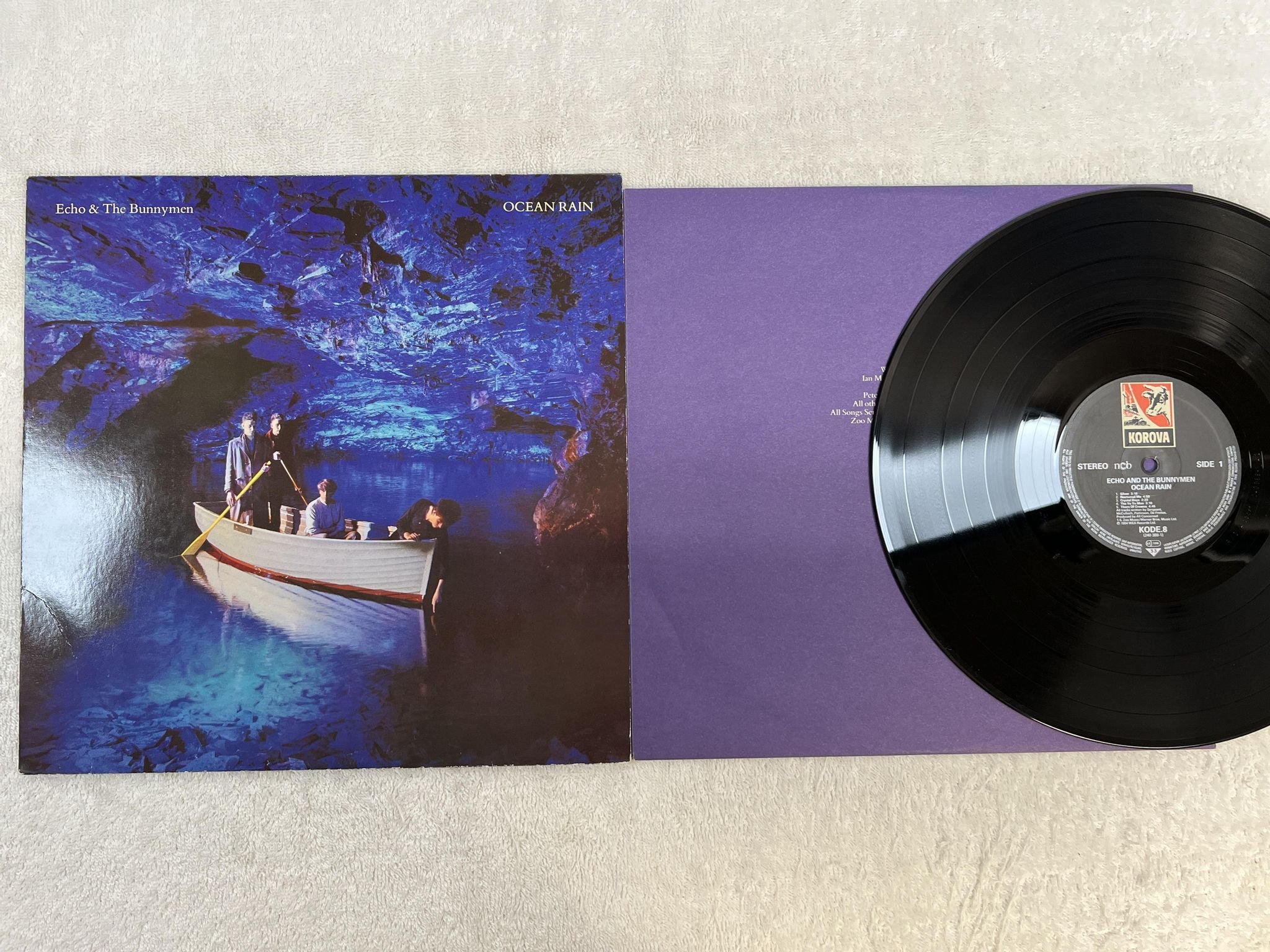 Omslagsbild för skivan ECHO AND THE BUNNYMEN ocean rain LP -84 ncb KOROVA KODE 8