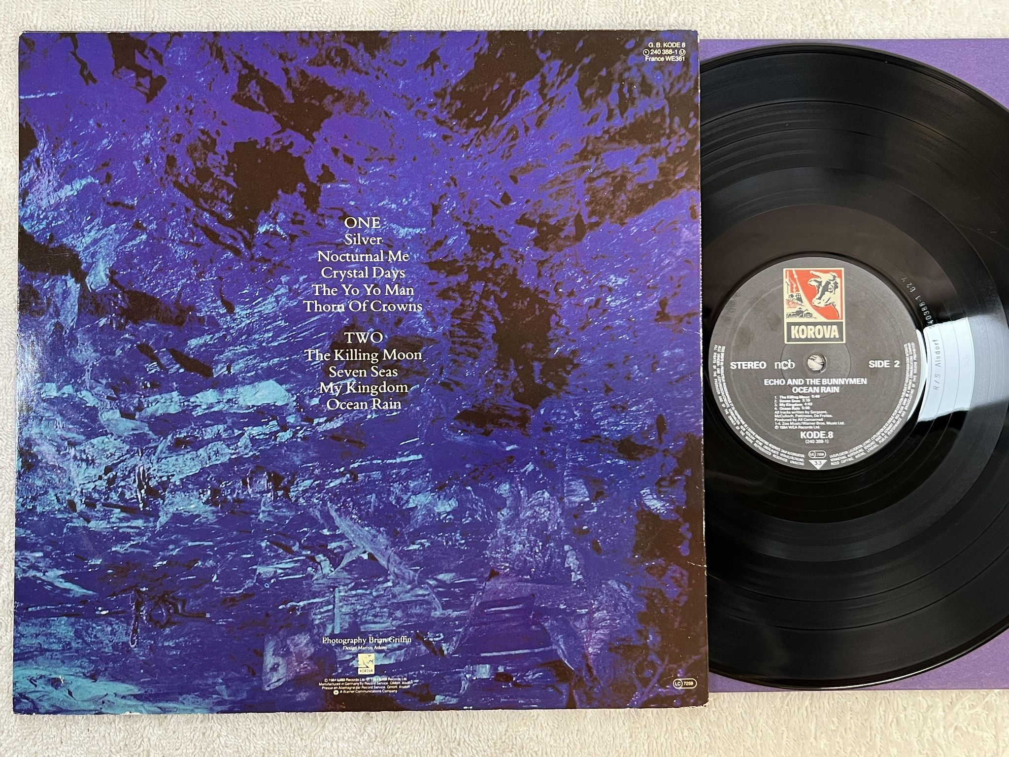 Omslagsbild för skivan ECHO AND THE BUNNYMEN ocean rain LP -84 ncb KOROVA KODE 8
