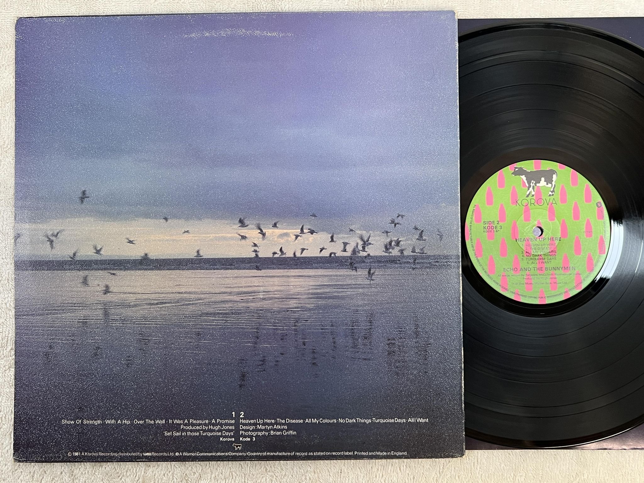 Omslagsbild för skivan ECHO AND THE BUNNYMEN heaven up here LP -81 UK KOROVA KODE 3